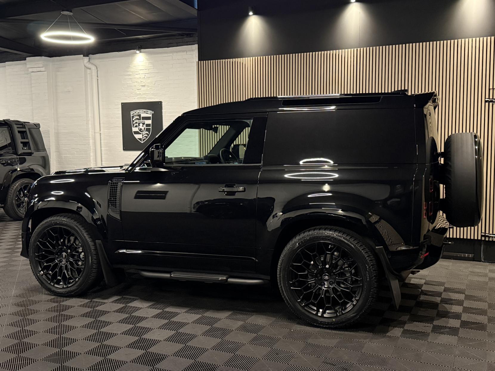 Land Rover Defender 90 3.0 D250 MHEV X-Dynamic HSE Hard Top SUV 3dr Diesel Auto 4WD SWB Euro 6 (s/s) (250 ps)