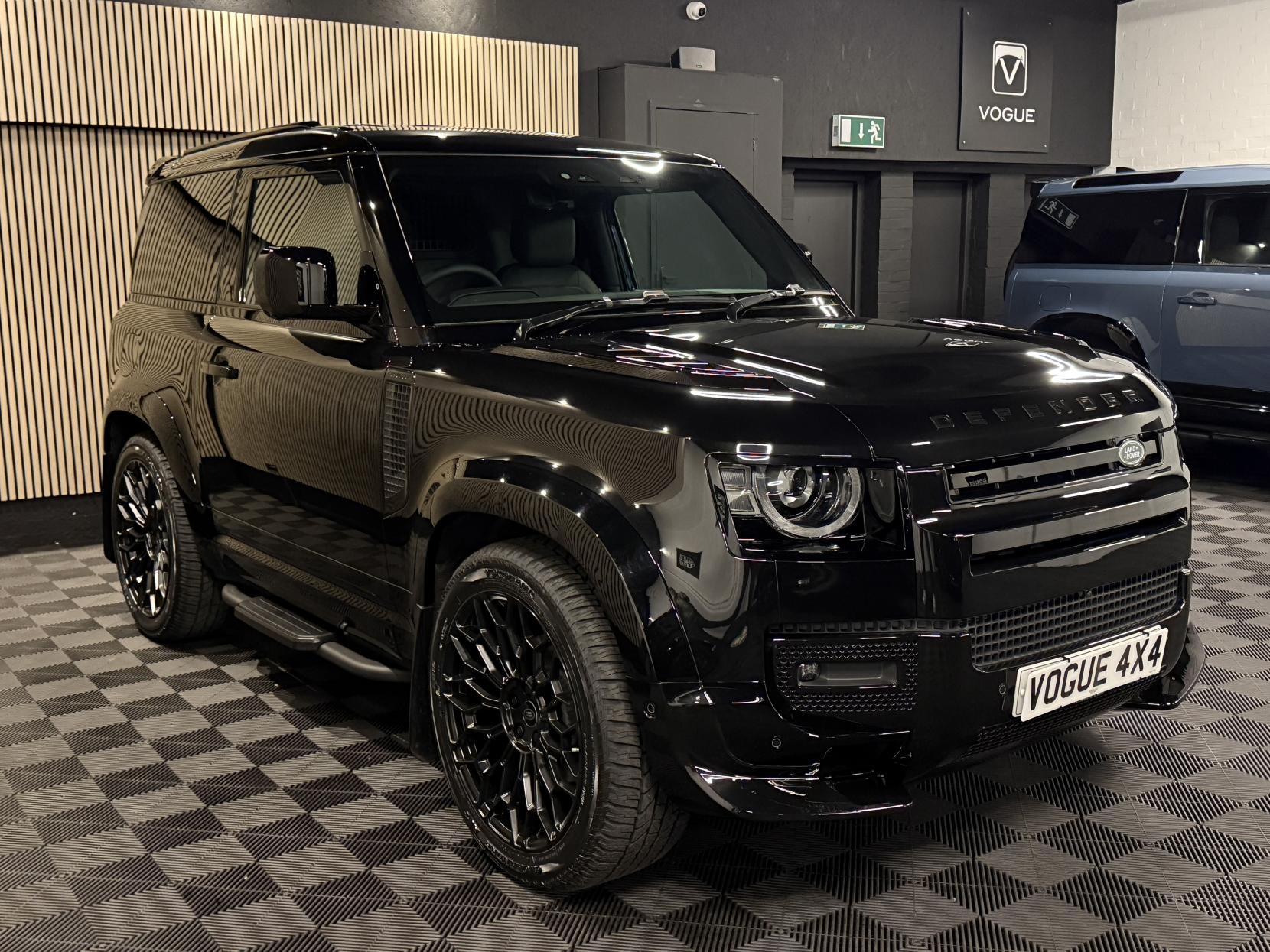Land Rover Defender 90 3.0 D250 MHEV X-Dynamic HSE Hard Top SUV 3dr Diesel Auto 4WD SWB Euro 6 (s/s) (250 ps)