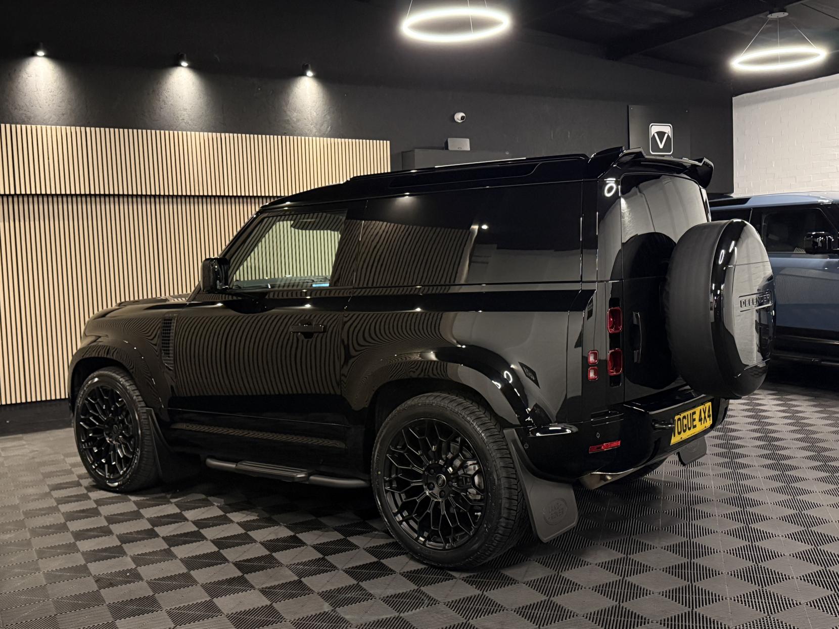 Land Rover Defender 90 3.0 D250 MHEV X-Dynamic HSE Hard Top SUV 3dr Diesel Auto 4WD SWB Euro 6 (s/s) (250 ps)