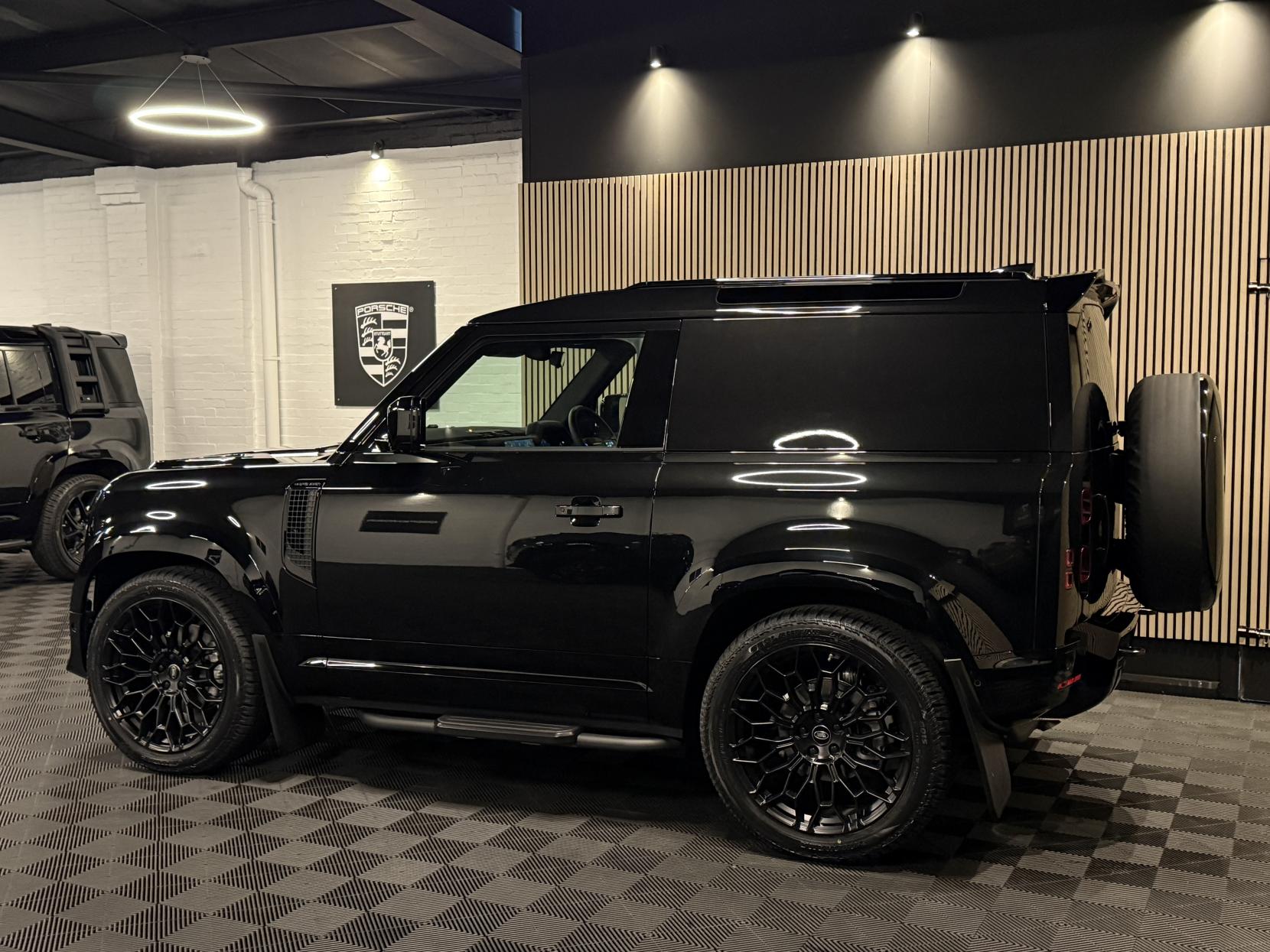 Land Rover Defender 90 3.0 D250 MHEV X-Dynamic HSE Hard Top SUV 3dr Diesel Auto 4WD SWB Euro 6 (s/s) (250 ps)