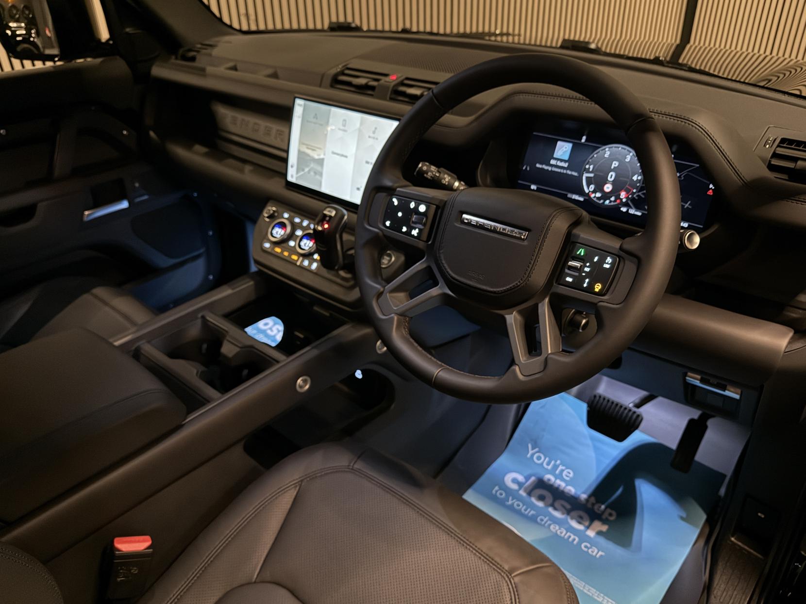 Land Rover Defender 90 3.0 D250 MHEV X-Dynamic HSE Hard Top SUV 3dr Diesel Auto 4WD SWB Euro 6 (s/s) (250 ps)