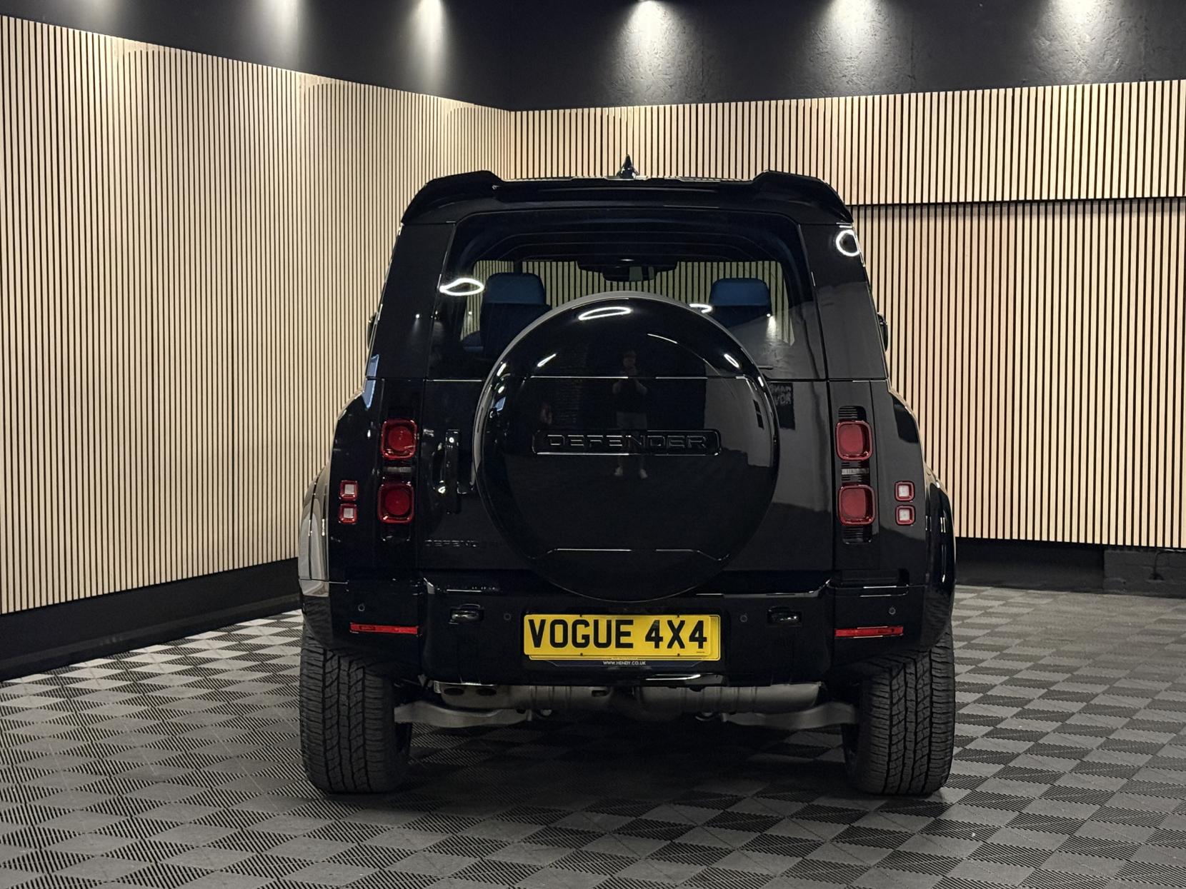 Land Rover Defender 110 3.0 X-Dynamic SE SUV LCV (2020 - )