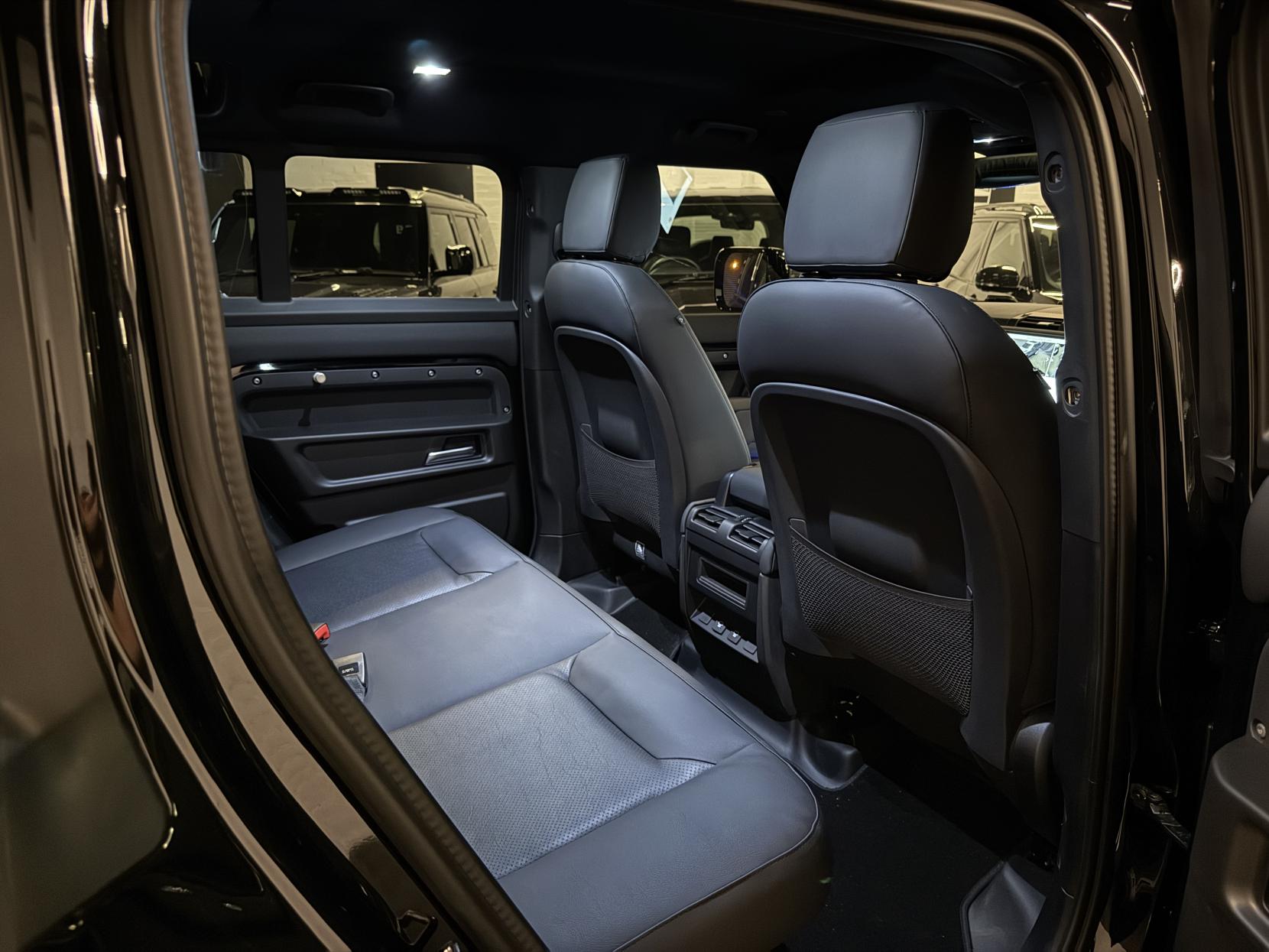 Land Rover Defender 110 3.0 X-Dynamic SE SUV LCV (2020 - )