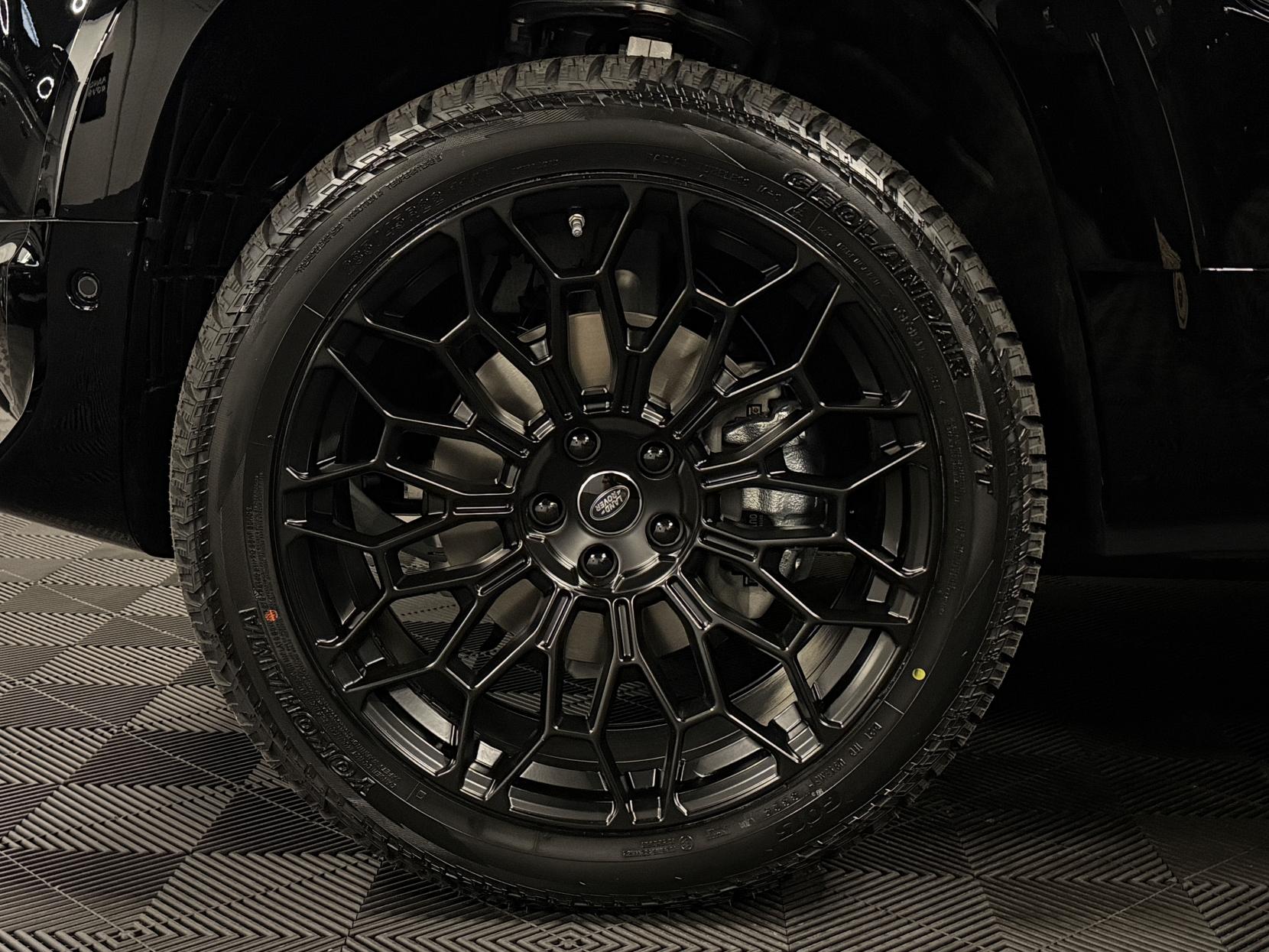 Land Rover Defender 110 3.0 X-Dynamic SE SUV LCV (2020 - )