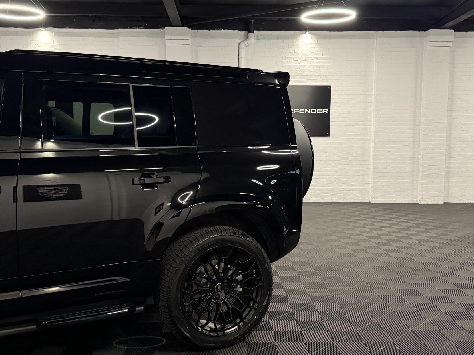 Land Rover Defender 110 3.0 X-Dynamic SE SUV LCV (2020 - )