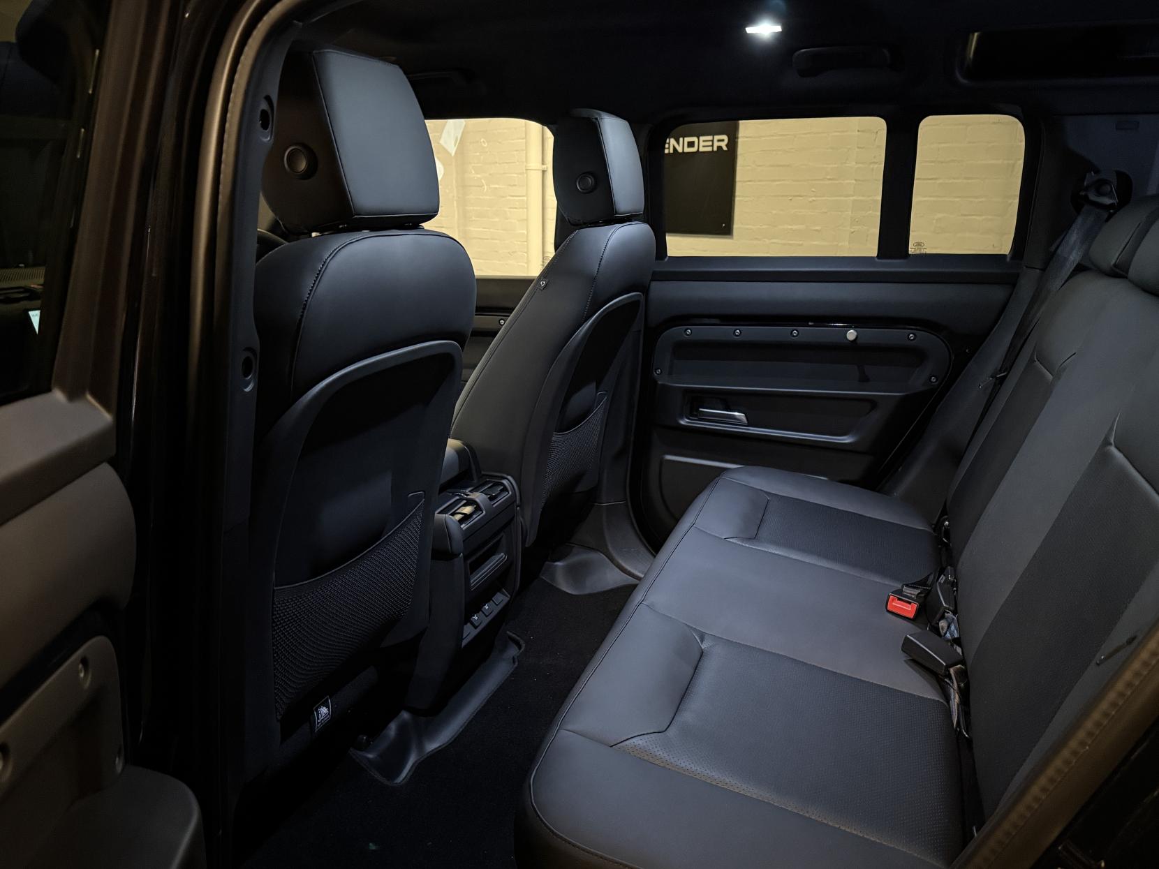Land Rover Defender 110 3.0 X-Dynamic SE SUV LCV (2020 - )
