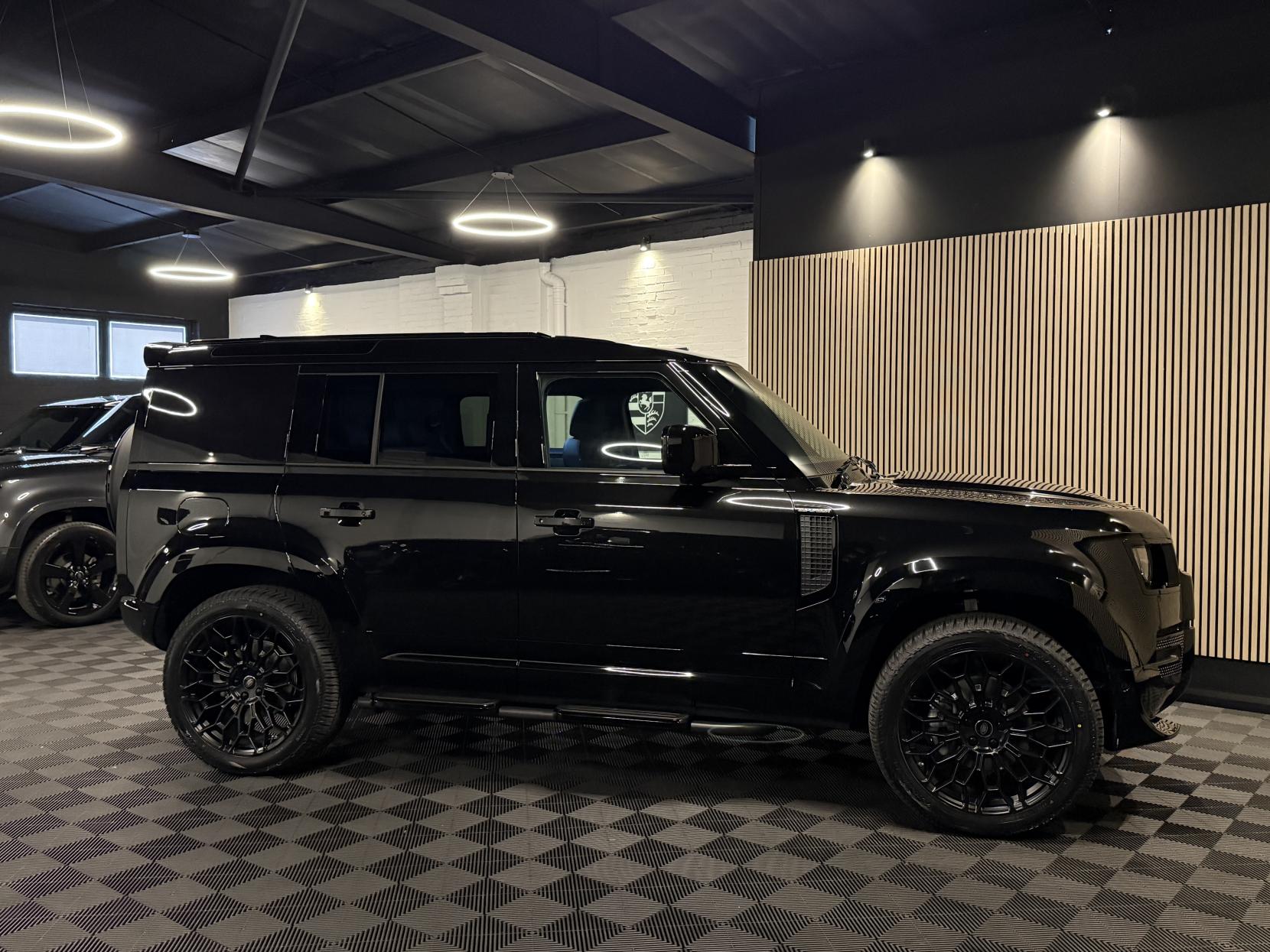 Land Rover Defender 110 3.0 X-Dynamic SE SUV LCV (2020 - )