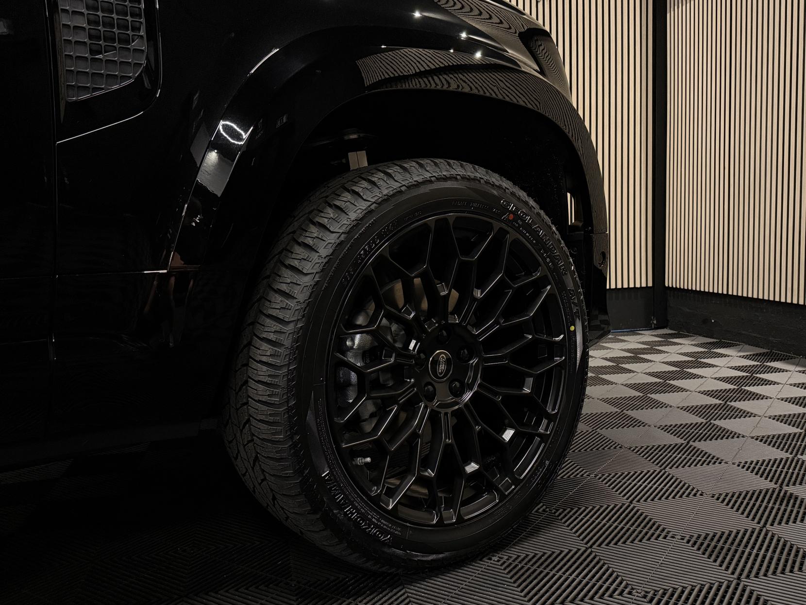 Land Rover Defender 110 3.0 X-Dynamic SE SUV LCV (2020 - )
