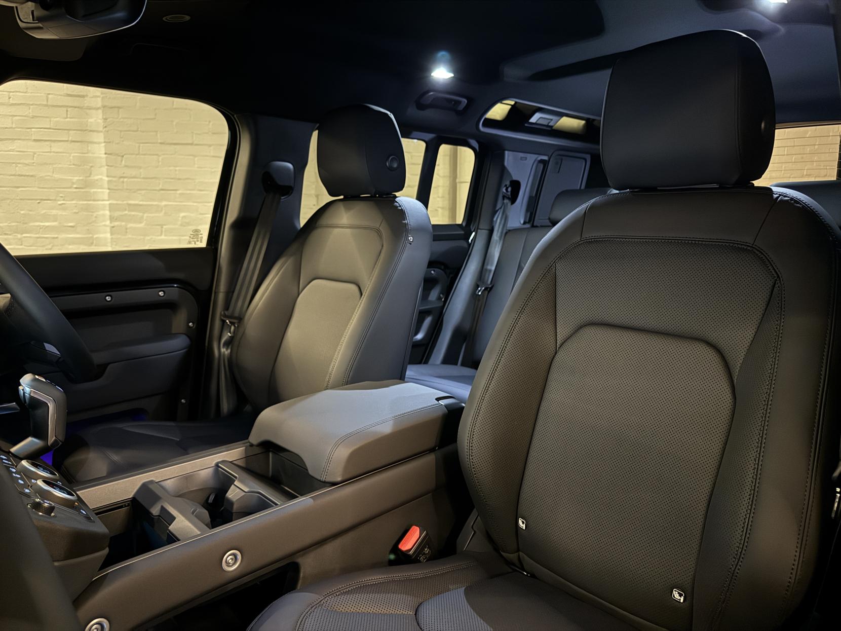 Land Rover Defender 110 3.0 X-Dynamic SE SUV LCV (2020 - )