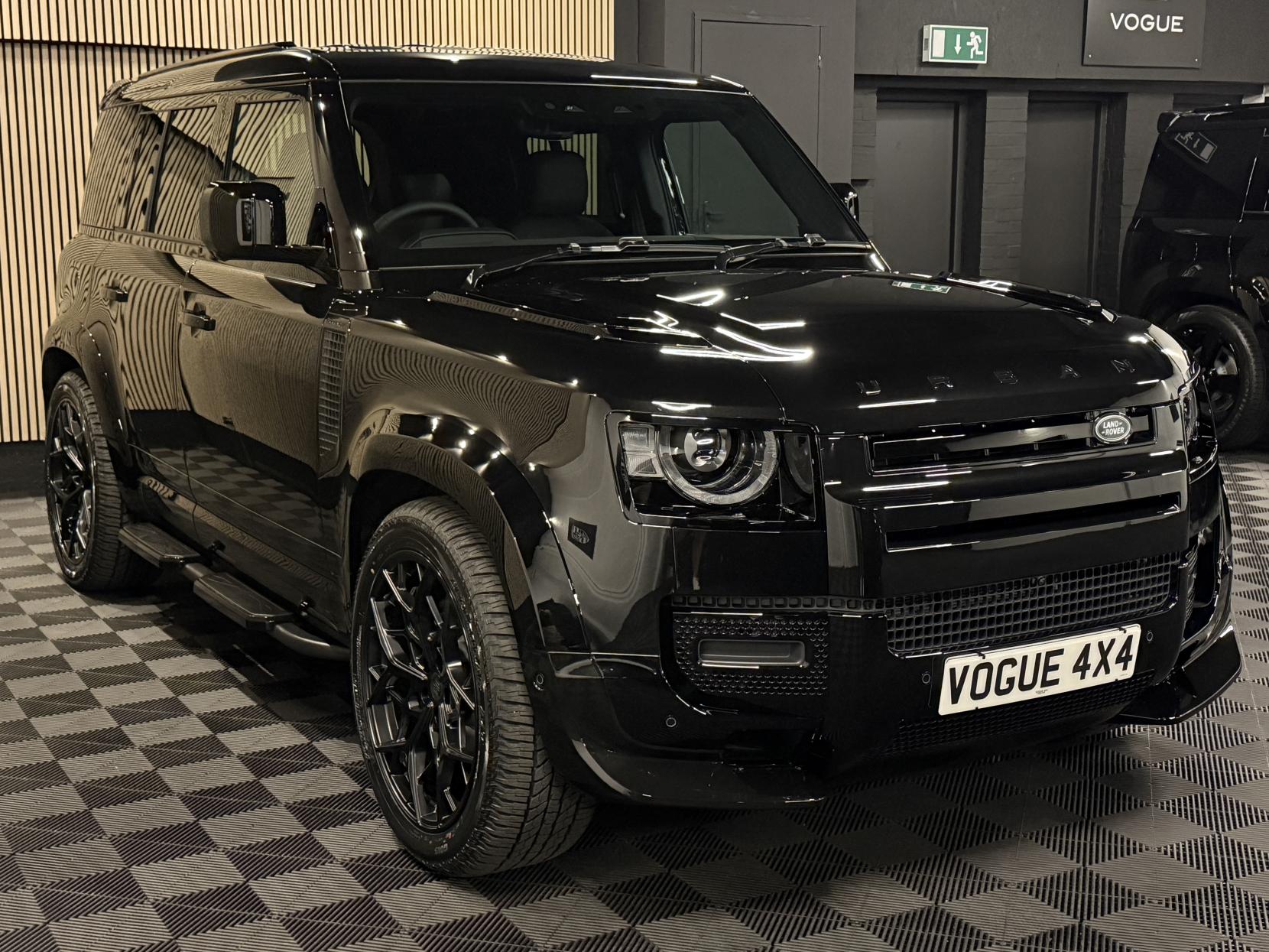 Land Rover Defender 110 3.0 D250 MHEV X-Dynamic SE Hard Top SUV 5dr Diesel Auto 4WD MWB Euro 6 (s/s) (249 ps)