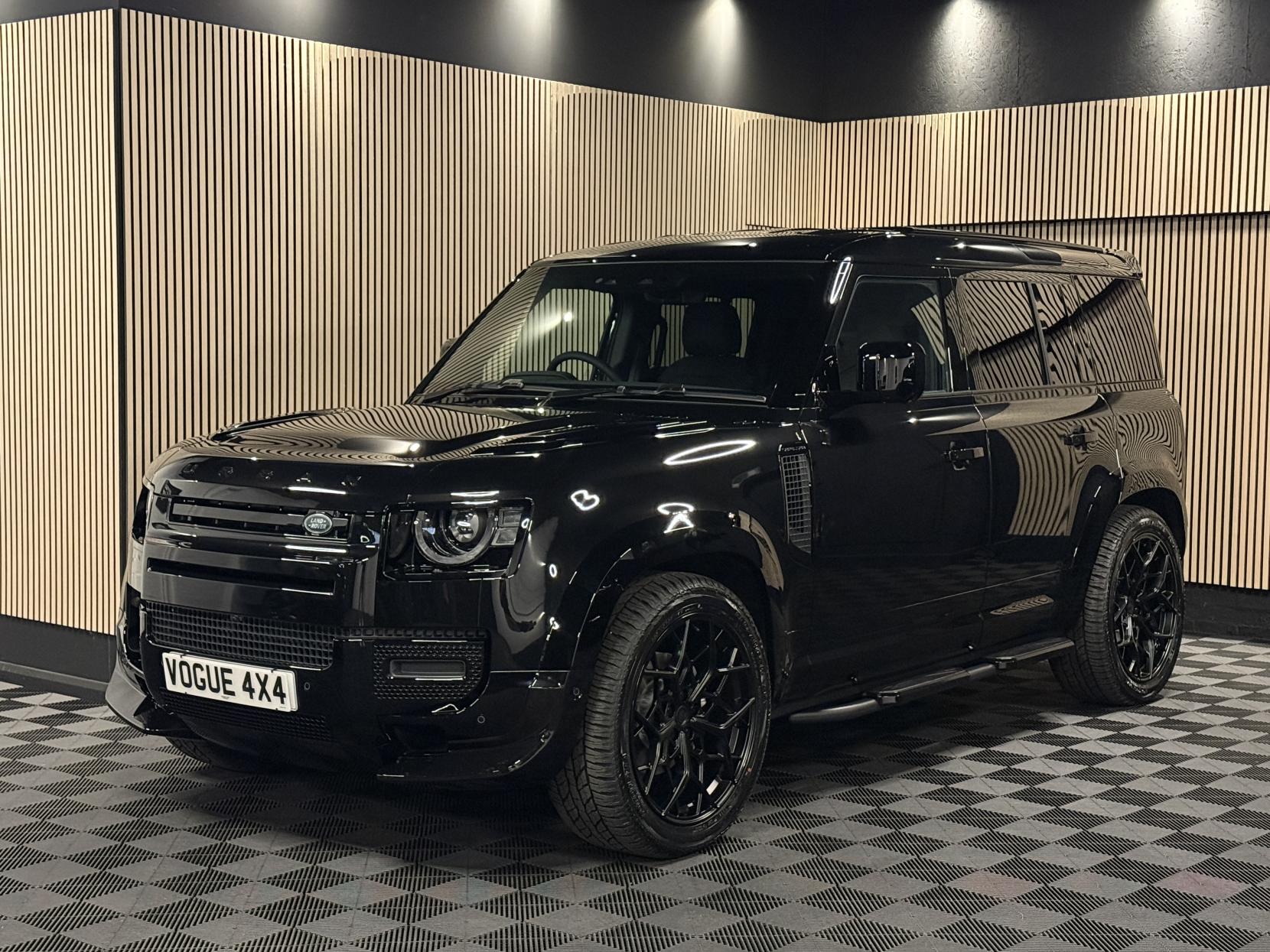 Land Rover Defender 110 3.0 D250 MHEV X-Dynamic SE Hard Top SUV 5dr Diesel Auto 4WD MWB Euro 6 (s/s) (249 ps)