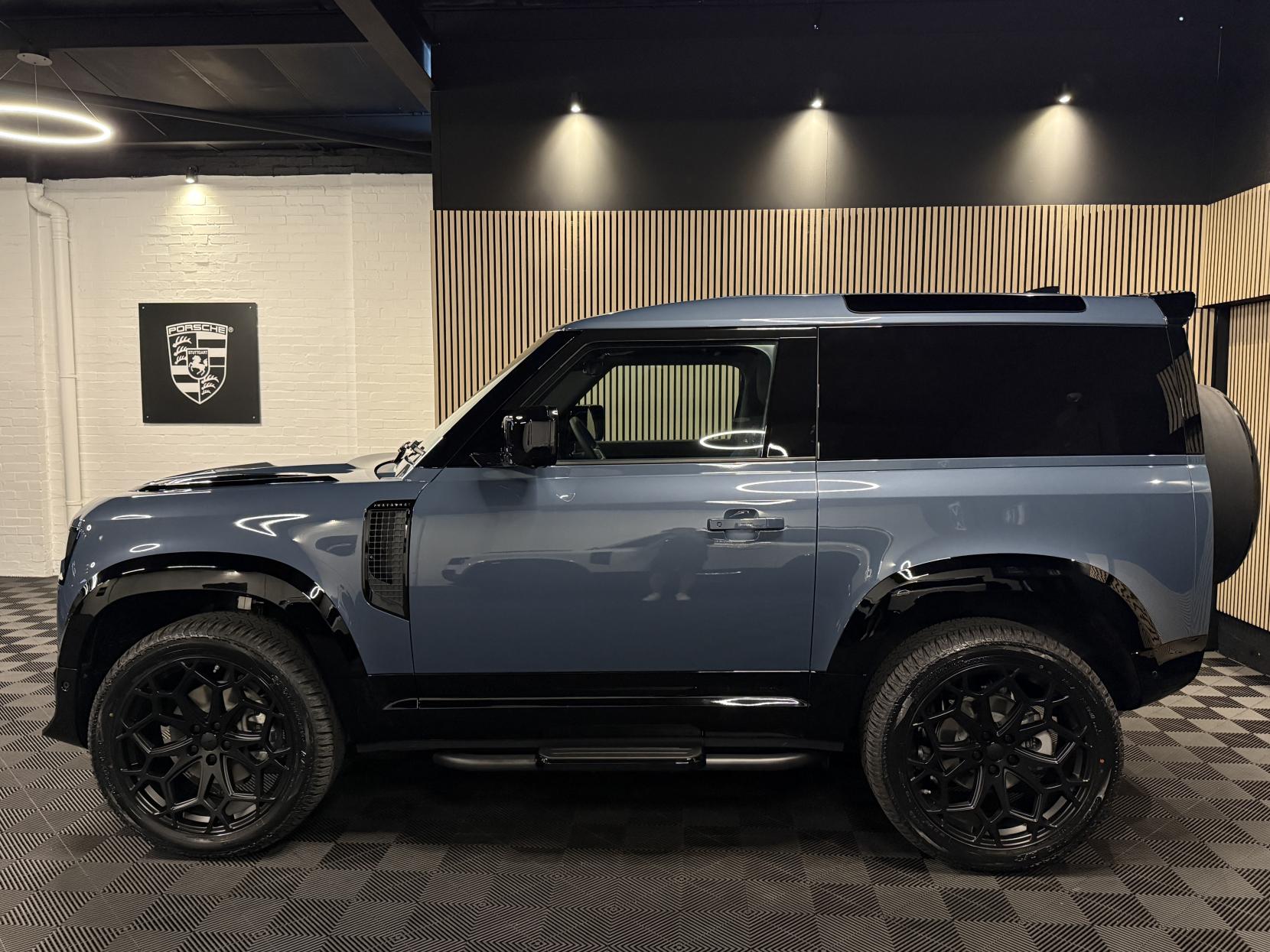 Land Rover Defender 90 3.0 D250 MHEV S Hard Top SUV 3dr Diesel Auto 4WD SWB Euro 6 (s/s) (249 ps)