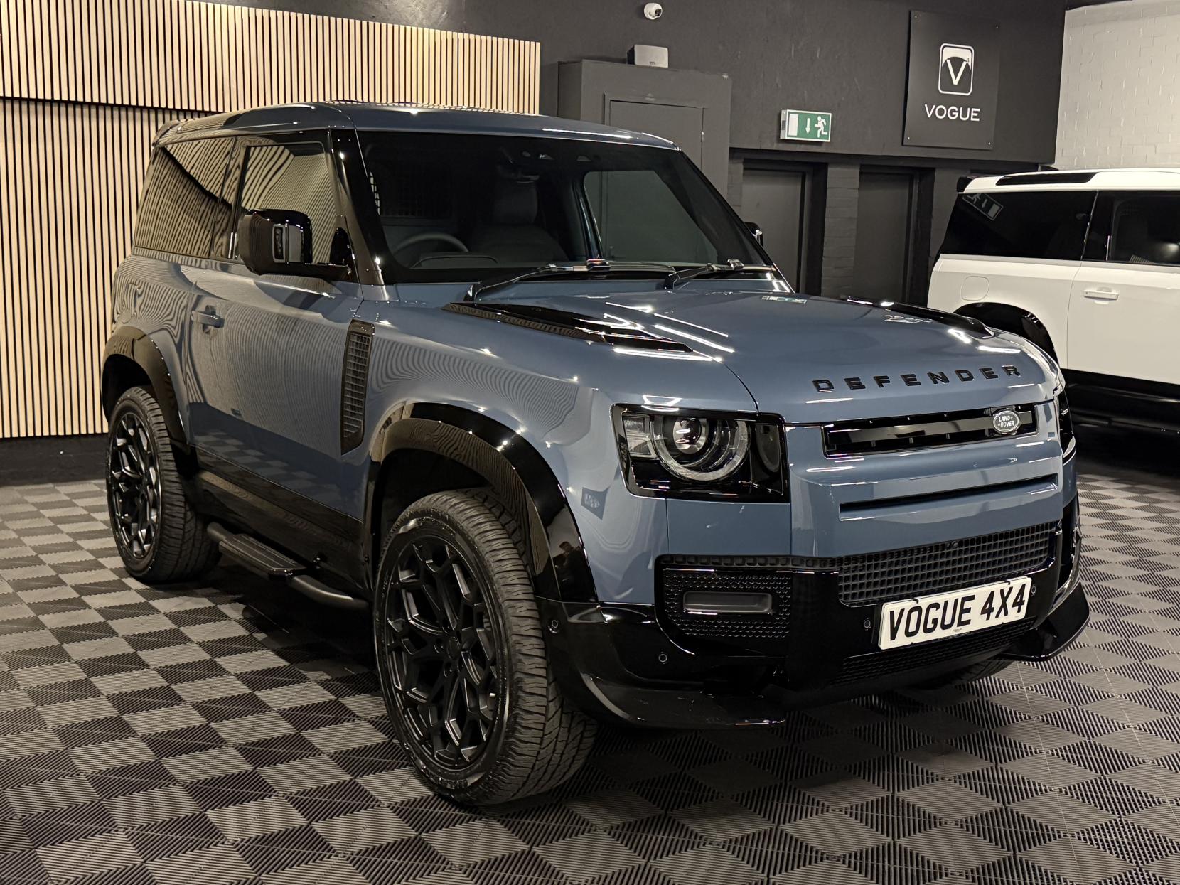 Land Rover Defender 90 3.0 D250 MHEV S Hard Top SUV 3dr Diesel Auto 4WD SWB Euro 6 (s/s) (249 ps)