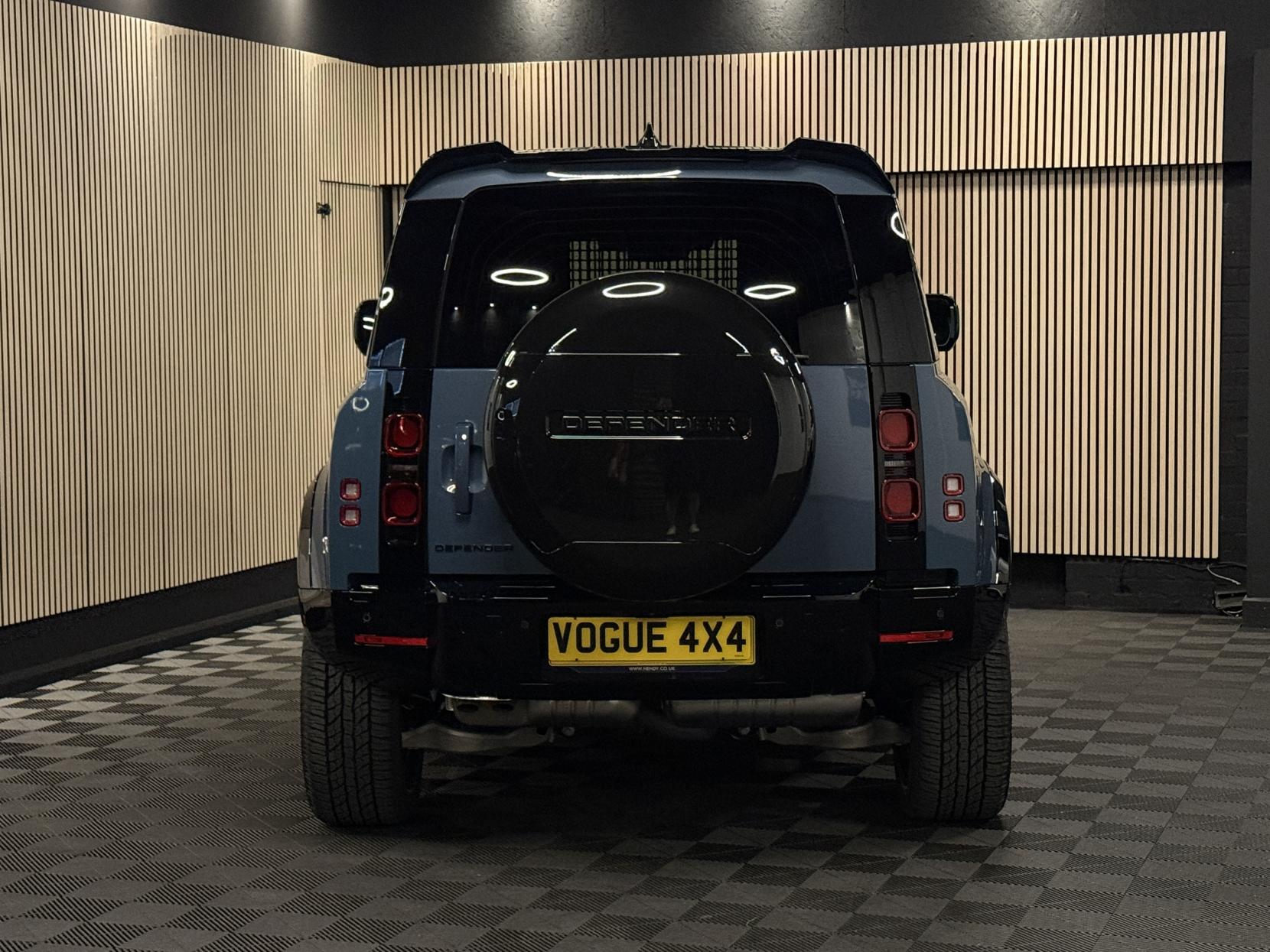 Land Rover Defender 90 3.0 D250 MHEV S Hard Top SUV 3dr Diesel Auto 4WD SWB Euro 6 (s/s) (249 ps)