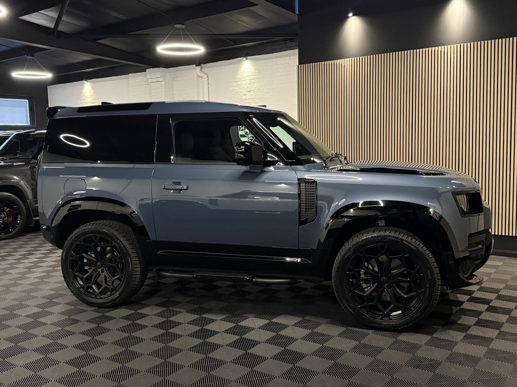 Land Rover Defender 90 3.0 D250 MHEV S Hard Top SUV 3dr Diesel Auto 4WD SWB Euro 6 (s/s) (249 ps)