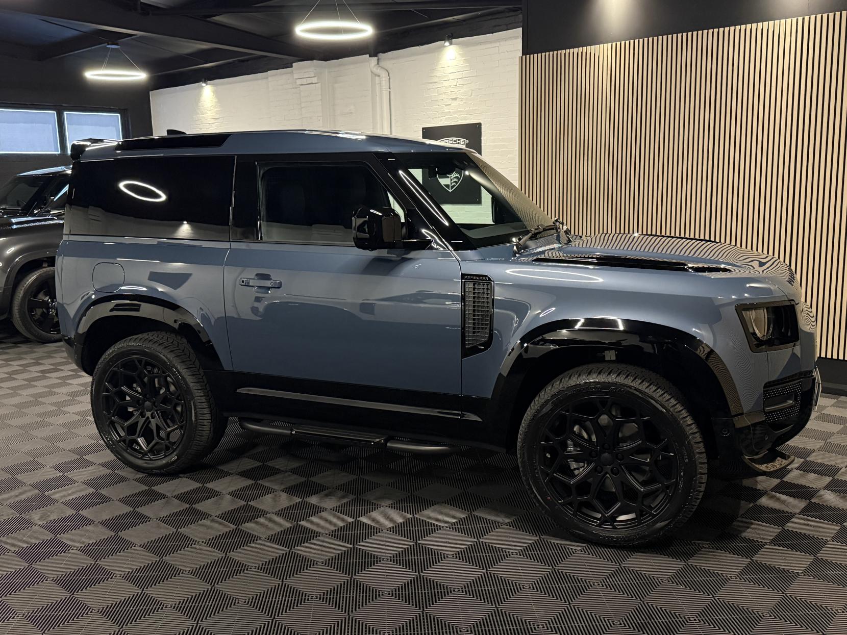 Land Rover Defender 90 3.0 D250 MHEV S Hard Top SUV 3dr Diesel Auto 4WD SWB Euro 6 (s/s) (249 ps)