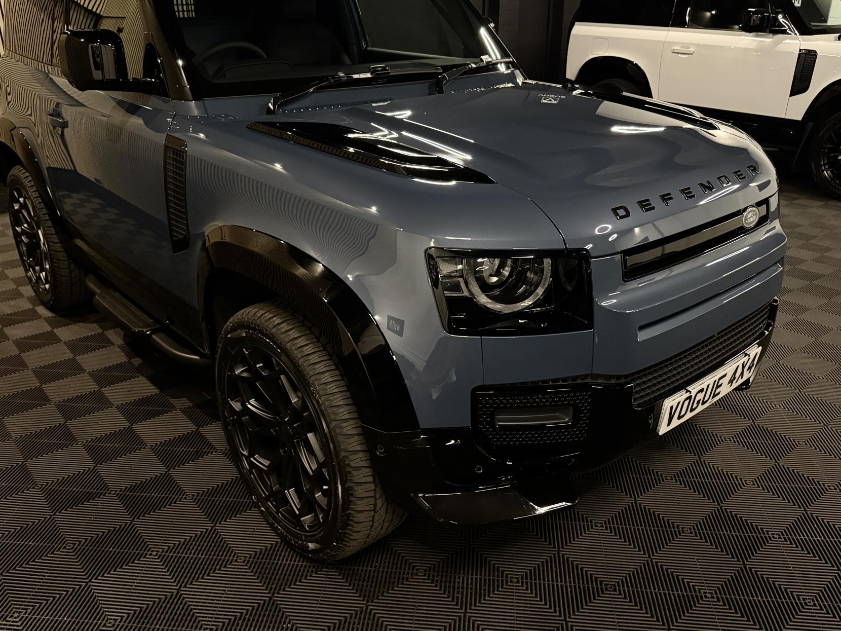 Land Rover Defender 90 3.0 D250 MHEV S Hard Top SUV 3dr Diesel Auto 4WD SWB Euro 6 (s/s) (249 ps)