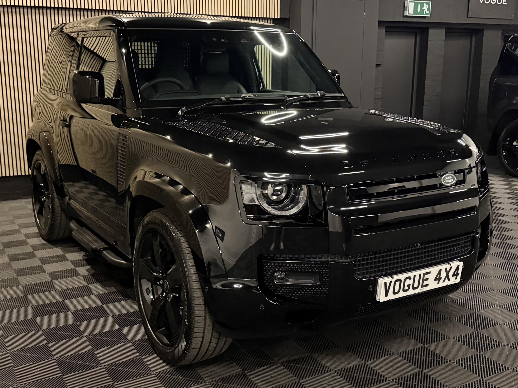 Land Rover Defender 90 3.0 D350 MHEV X-Dynamic HSE Hard Top SUV 3dr Diesel Auto 4WD SWB Euro 6 (s/s) (350 ps)