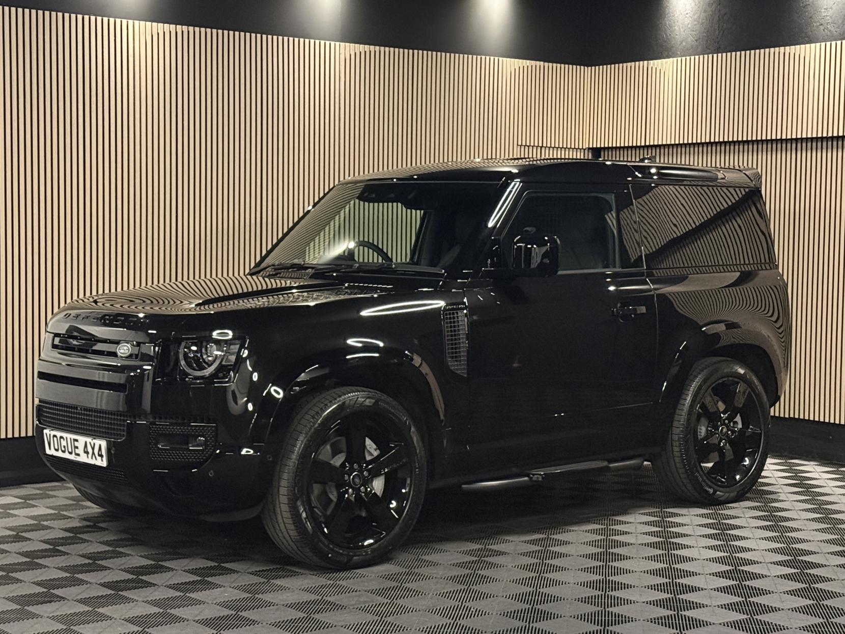 Land Rover Defender 90 3.0 D350 MHEV X-Dynamic HSE Hard Top SUV 3dr Diesel Auto 4WD SWB Euro 6 (s/s) (350 ps)