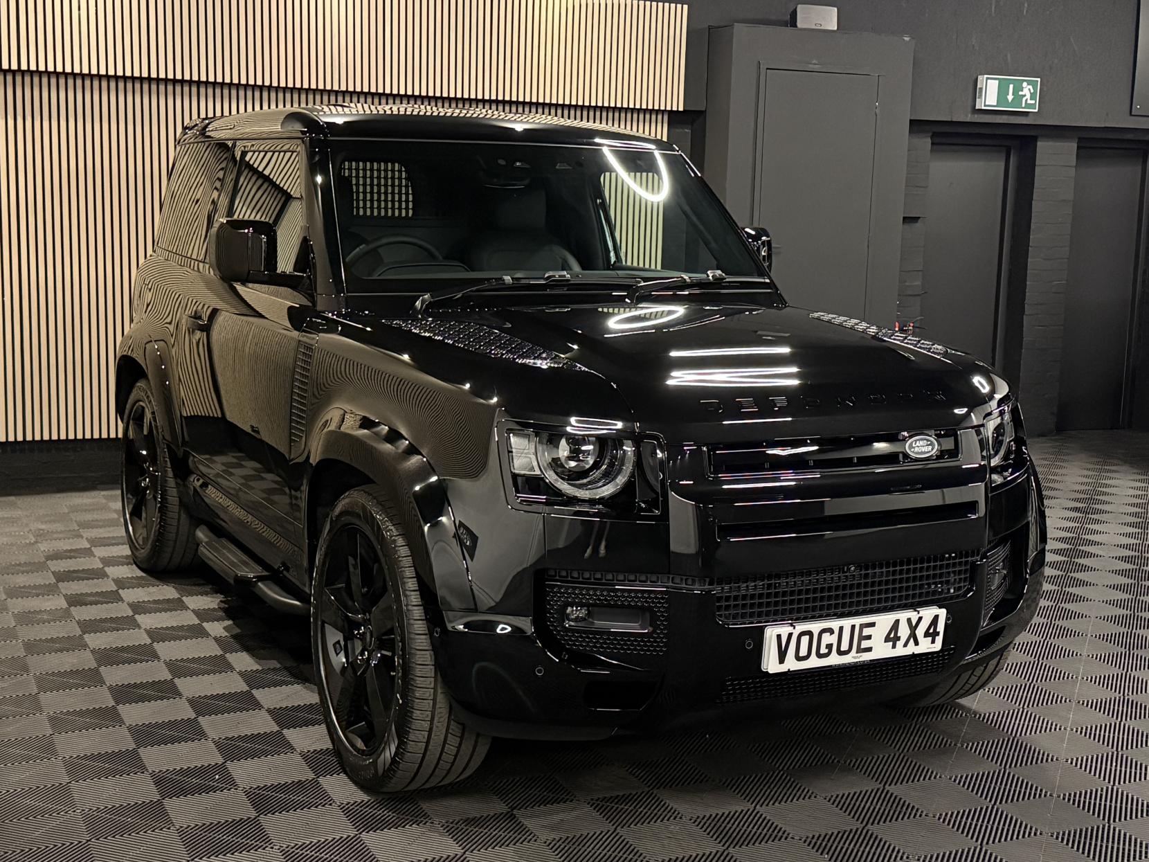 Land Rover Defender 90 3.0 D350 MHEV X-Dynamic HSE Hard Top SUV 3dr Diesel Auto 4WD SWB Euro 6 (s/s) (350 ps)