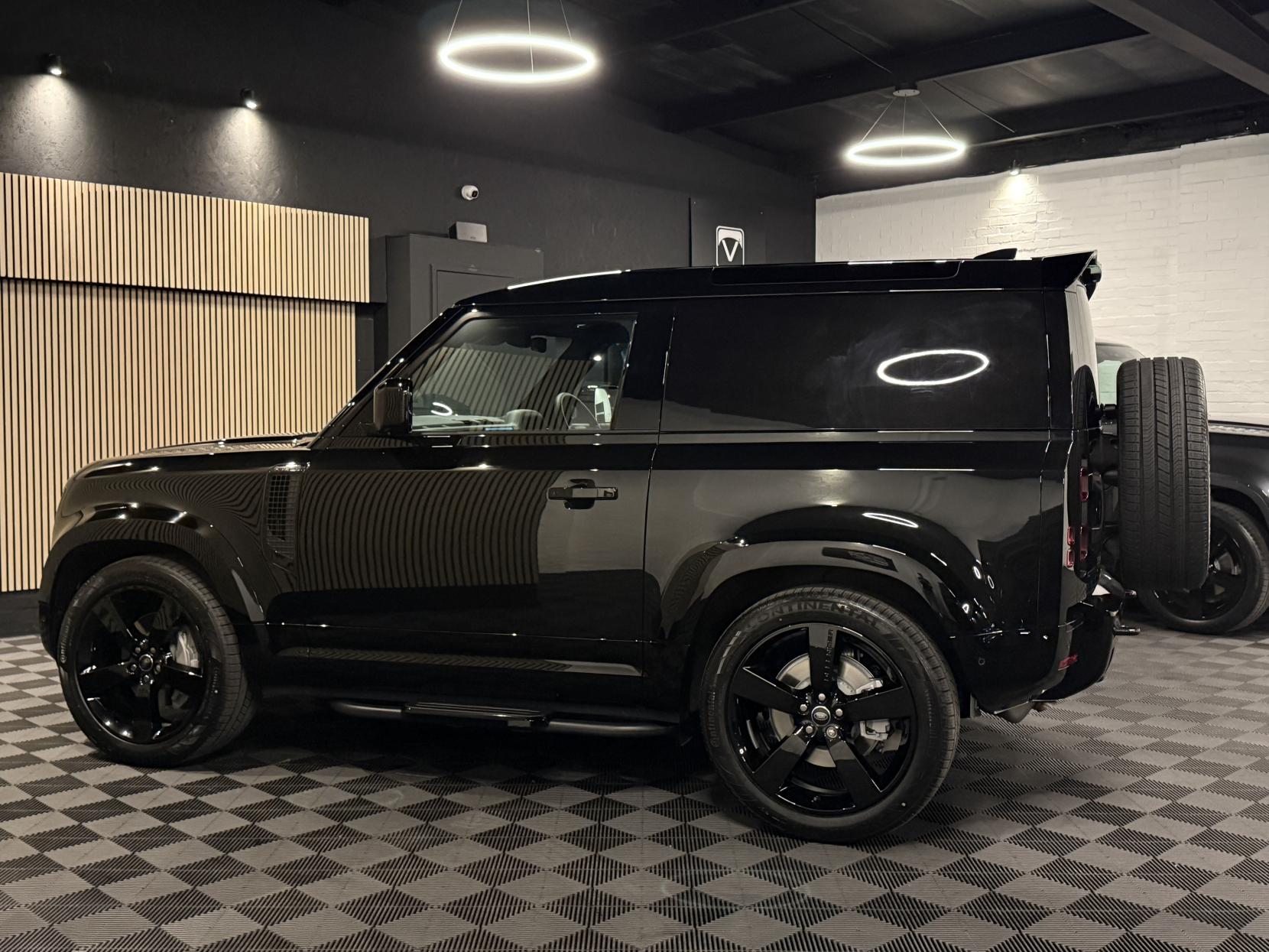 Land Rover Defender 90 3.0 D350 MHEV X-Dynamic HSE Hard Top SUV 3dr Diesel Auto 4WD SWB Euro 6 (s/s) (350 ps)