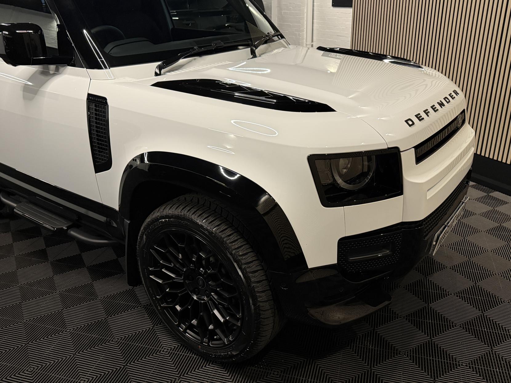 Land Rover Defender 90 3.0 D250 MHEV S Hard Top SUV 3dr Diesel Auto 4WD SWB Euro 6 (s/s) (250 ps)