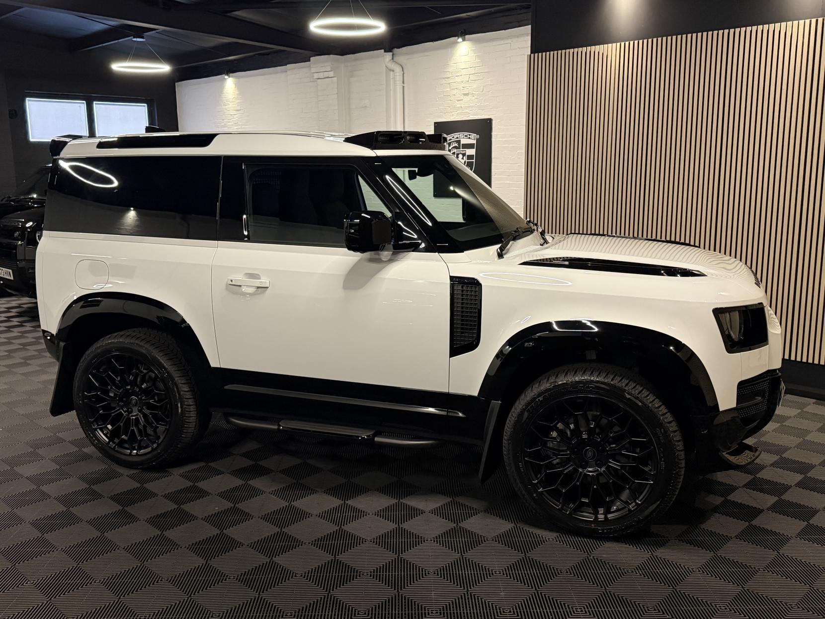Land Rover Defender 90 3.0 D250 MHEV S Hard Top SUV 3dr Diesel Auto 4WD SWB Euro 6 (s/s) (250 ps)