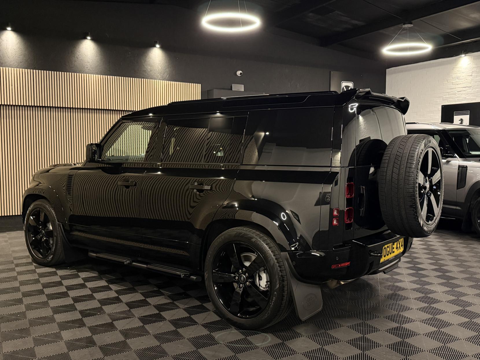 Land Rover Defender 110 3.0 D350 MHEV X-Dynamic HSE Hard Top SUV 5dr Diesel Auto 4WD MWB Euro 6 (s/s) (350 ps)