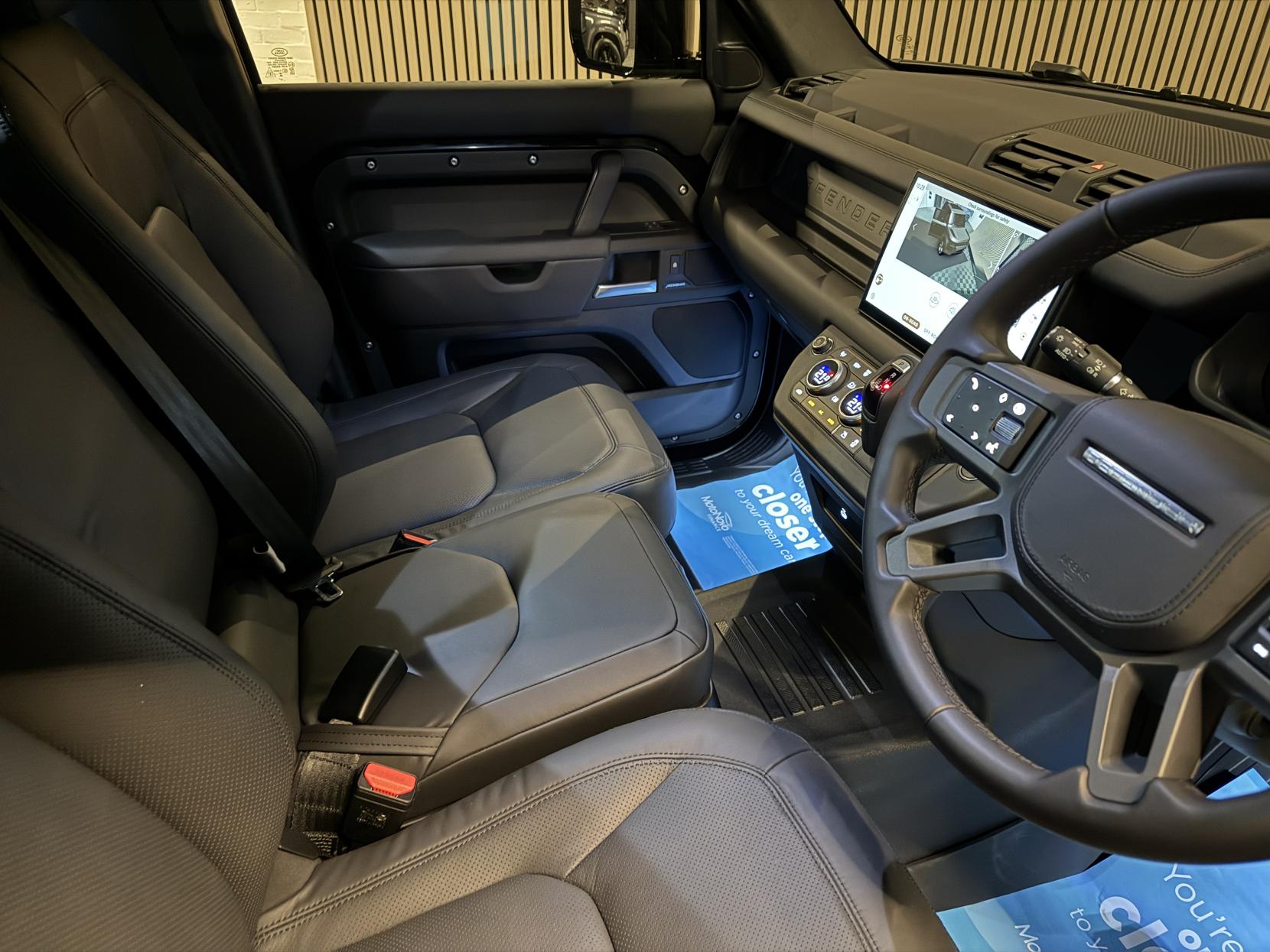 Land Rover Defender 110 3.0 D350 MHEV X-Dynamic HSE Hard Top SUV 5dr Diesel Auto 4WD MWB Euro 6 (s/s) (350 ps)
