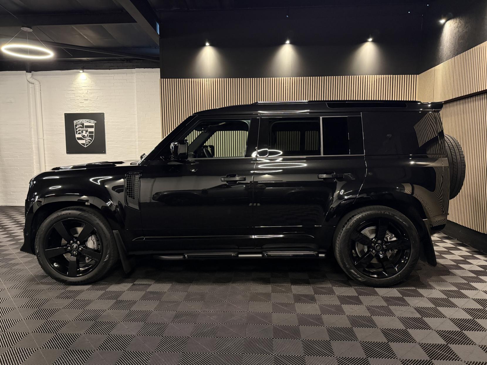 Land Rover Defender 110 3.0 D350 MHEV X-Dynamic HSE Hard Top SUV 5dr Diesel Auto 4WD MWB Euro 6 (s/s) (350 ps)