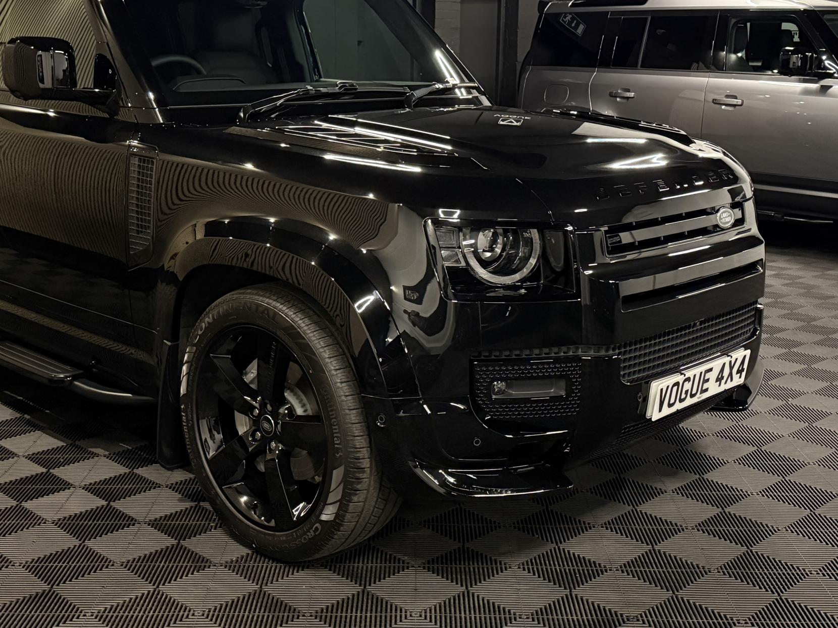 Land Rover Defender 110 3.0 D350 MHEV X-Dynamic HSE Hard Top SUV 5dr Diesel Auto 4WD MWB Euro 6 (s/s) (350 ps)