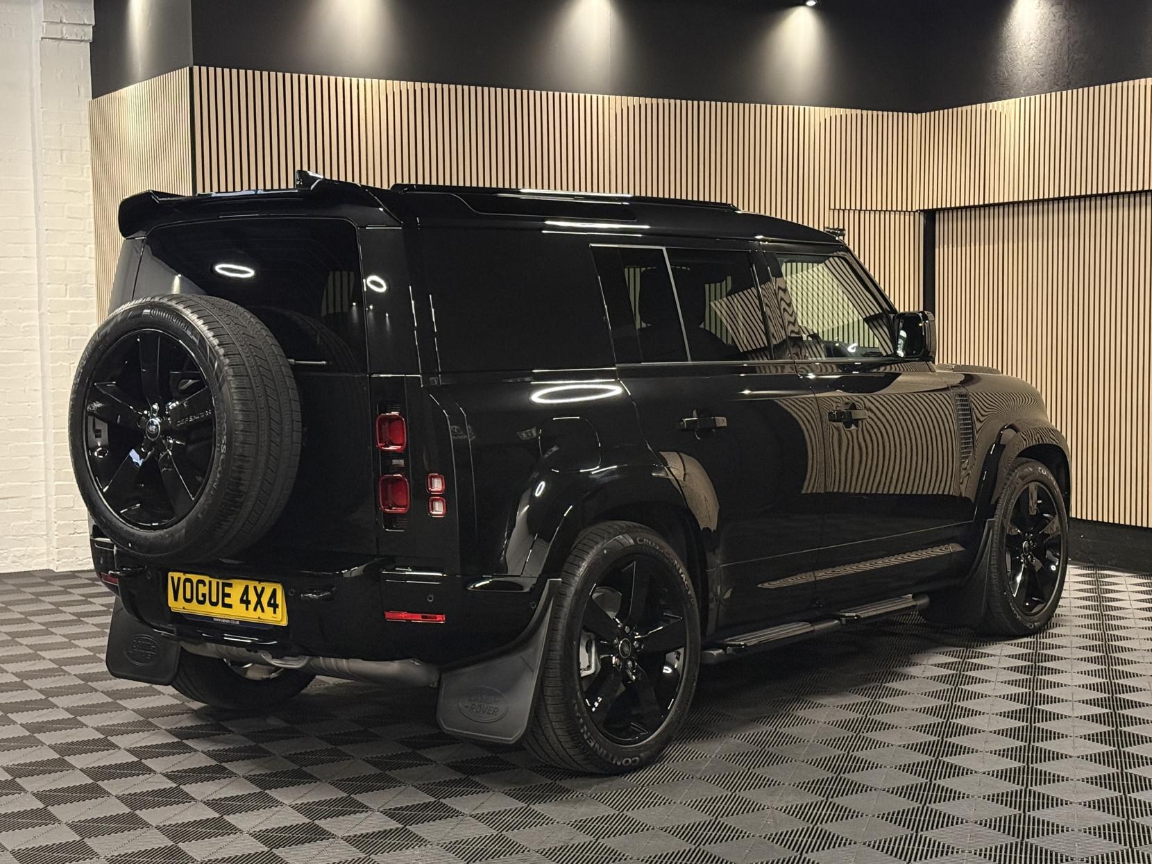 Land Rover Defender 110 3.0 D350 MHEV X-Dynamic HSE Hard Top SUV 5dr Diesel Auto 4WD MWB Euro 6 (s/s) (350 ps)