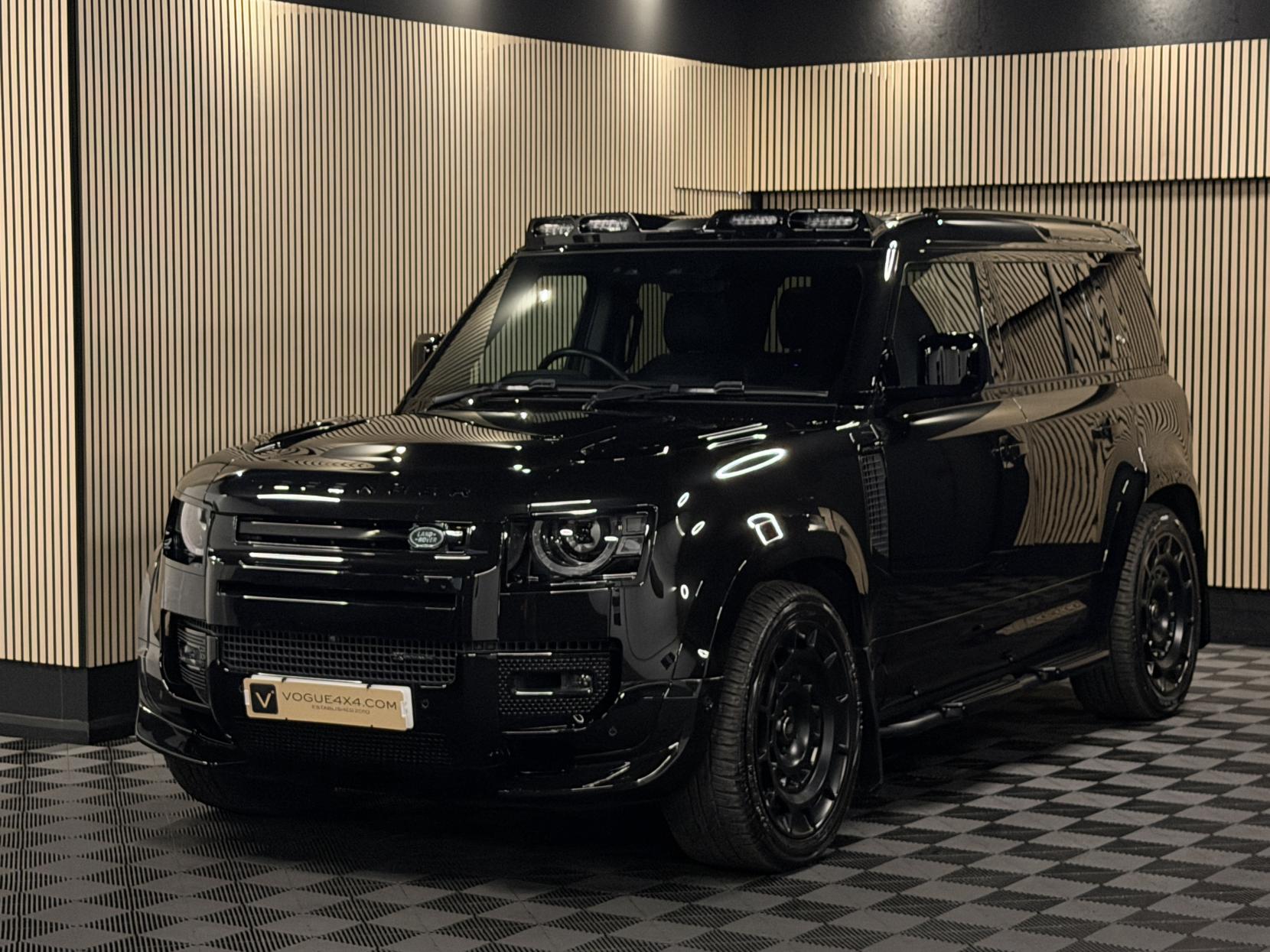 Land Rover Defender 110 3.0 D250 MHEV X-Dynamic SE SUV 5dr Diesel Auto 4WD Euro 6 (s/s) (250 ps)