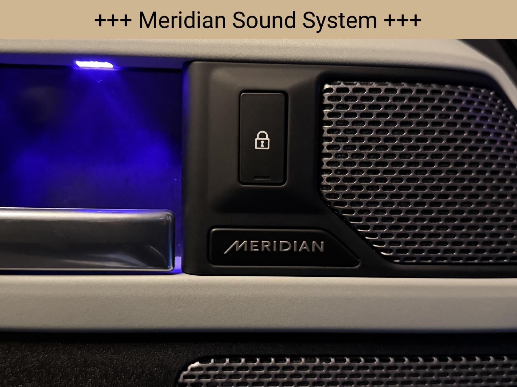 Land Rover Defender 110 3.0 D250 MHEV X-Dynamic SE SUV 5dr Diesel Auto 4WD Euro 6 (s/s) (250 ps)