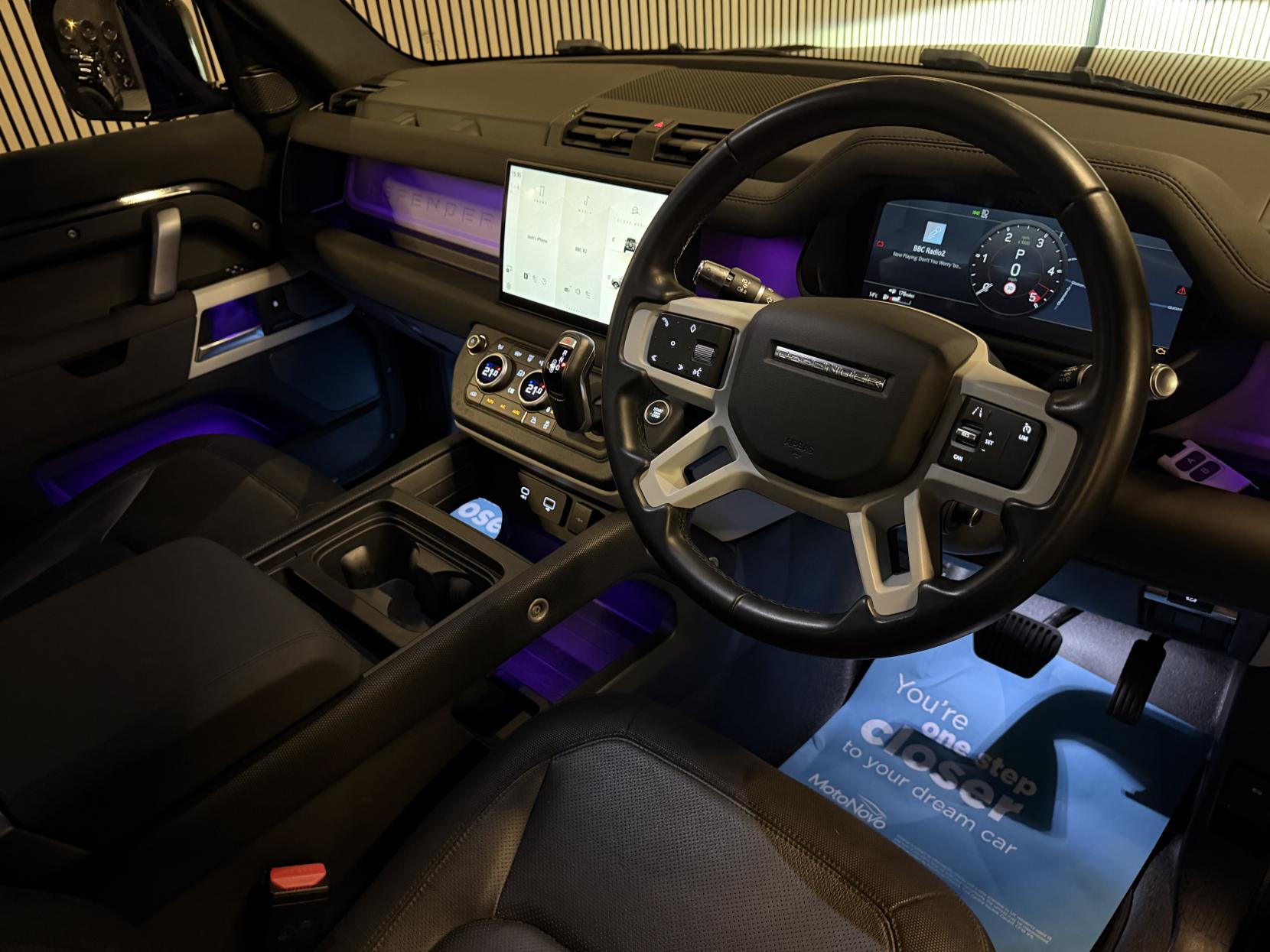 Land Rover Defender 110 3.0 D250 MHEV X-Dynamic SE SUV 5dr Diesel Auto 4WD Euro 6 (s/s) (250 ps)