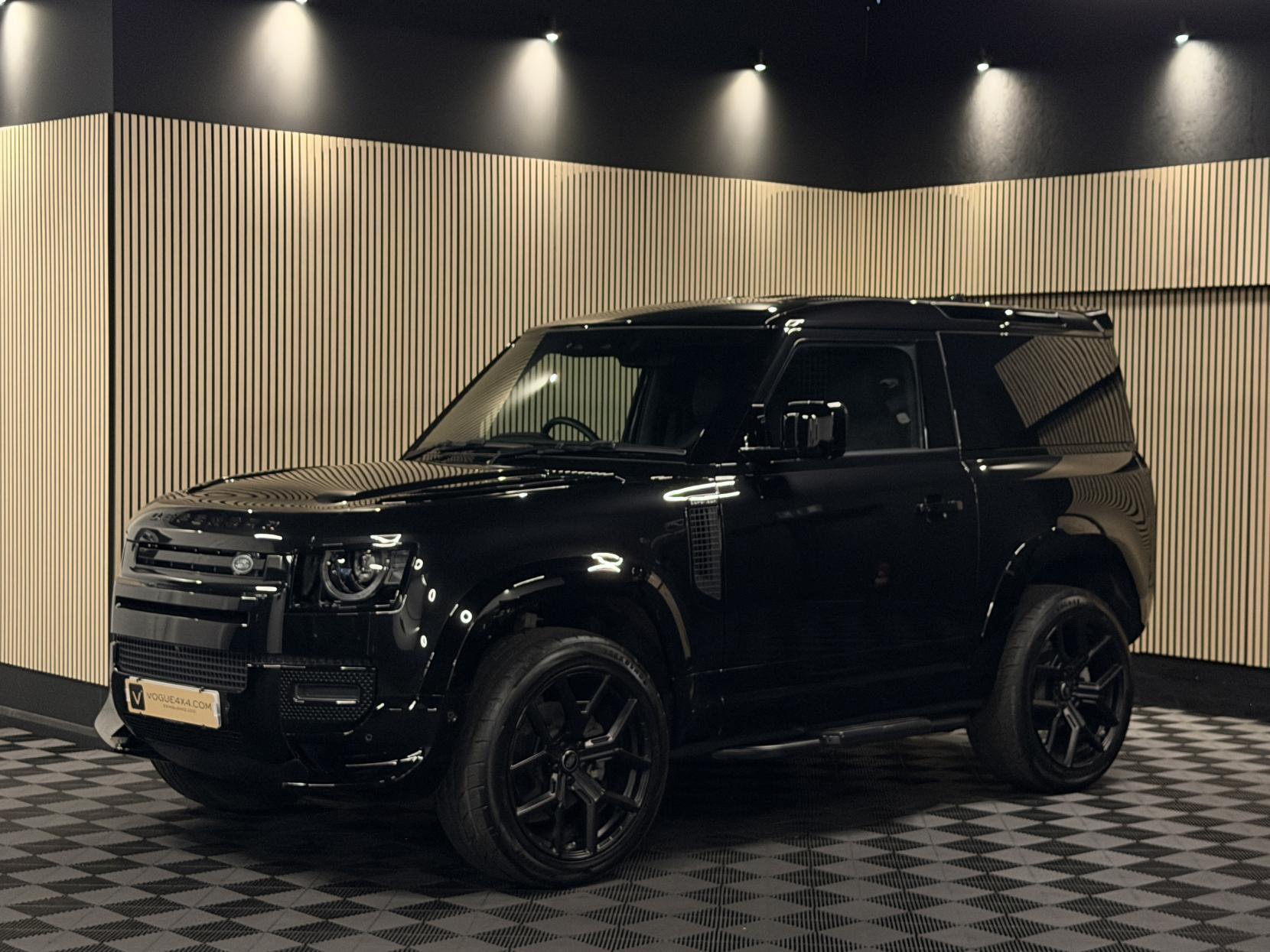 Land Rover Defender 90 3.0 D250 MHEV S Hard Top SUV 3dr Diesel Auto 4WD SWB Euro 6 (s/s) (250 ps)