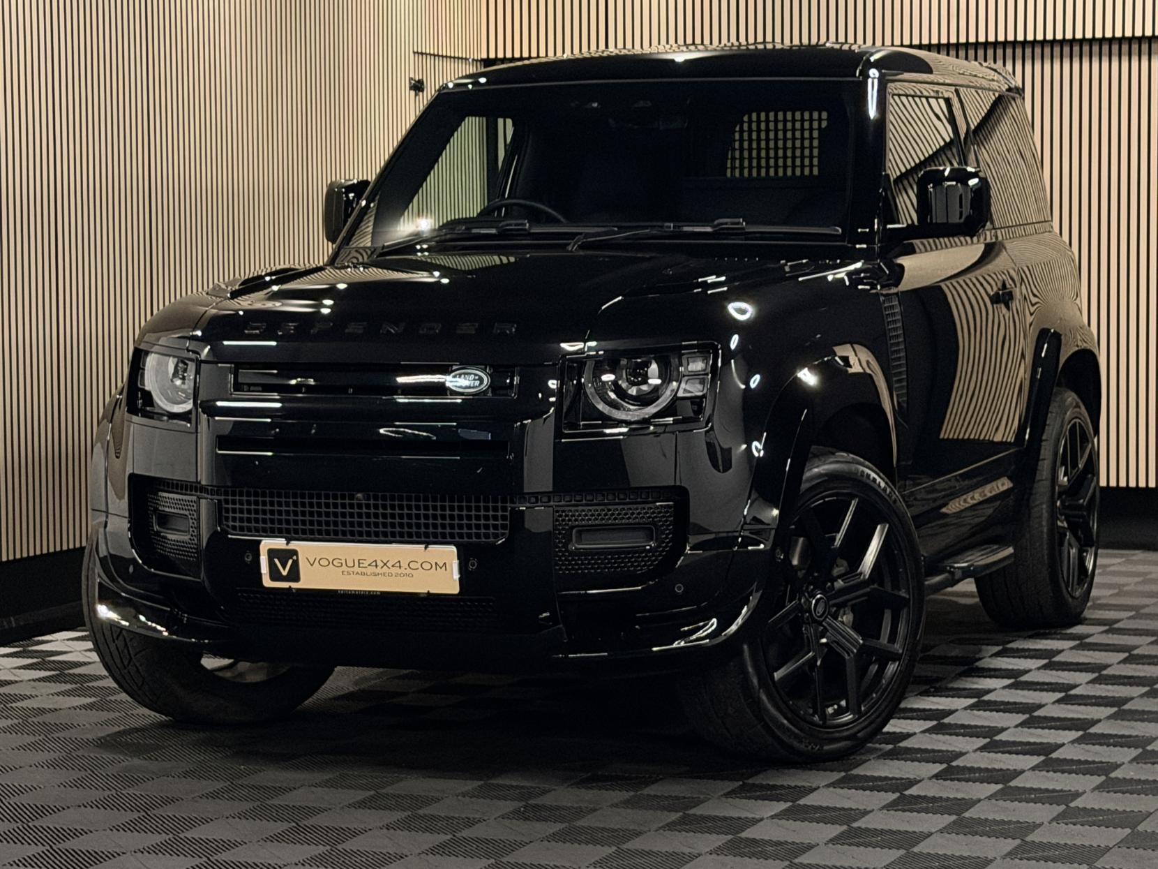 Land Rover Defender 90 3.0 D250 MHEV S Hard Top SUV 3dr Diesel Auto 4WD SWB Euro 6 (s/s) (250 ps)