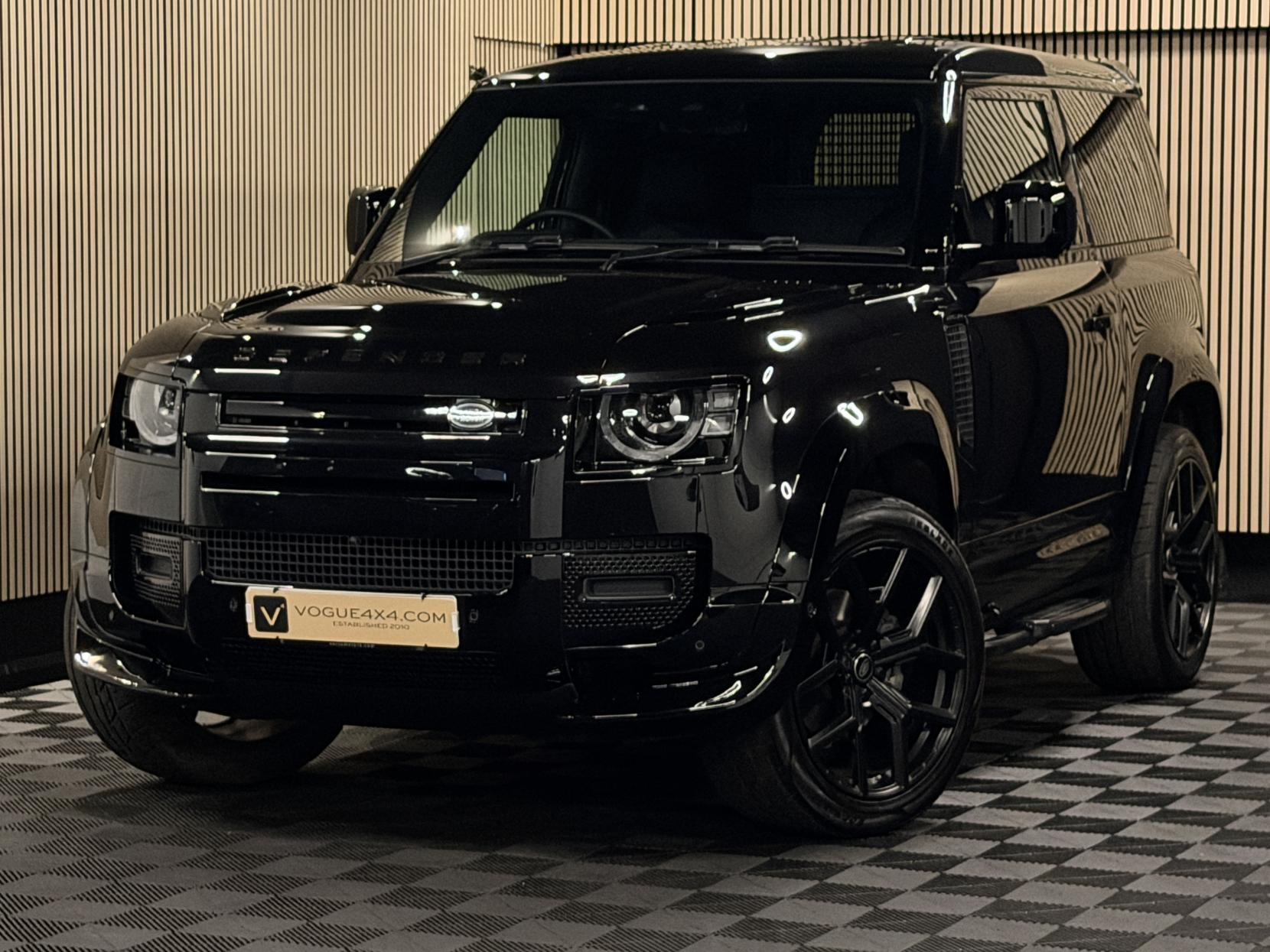 Land Rover Defender 90 3.0 D250 MHEV S Hard Top SUV 3dr Diesel Auto 4WD SWB Euro 6 (s/s) (250 ps)