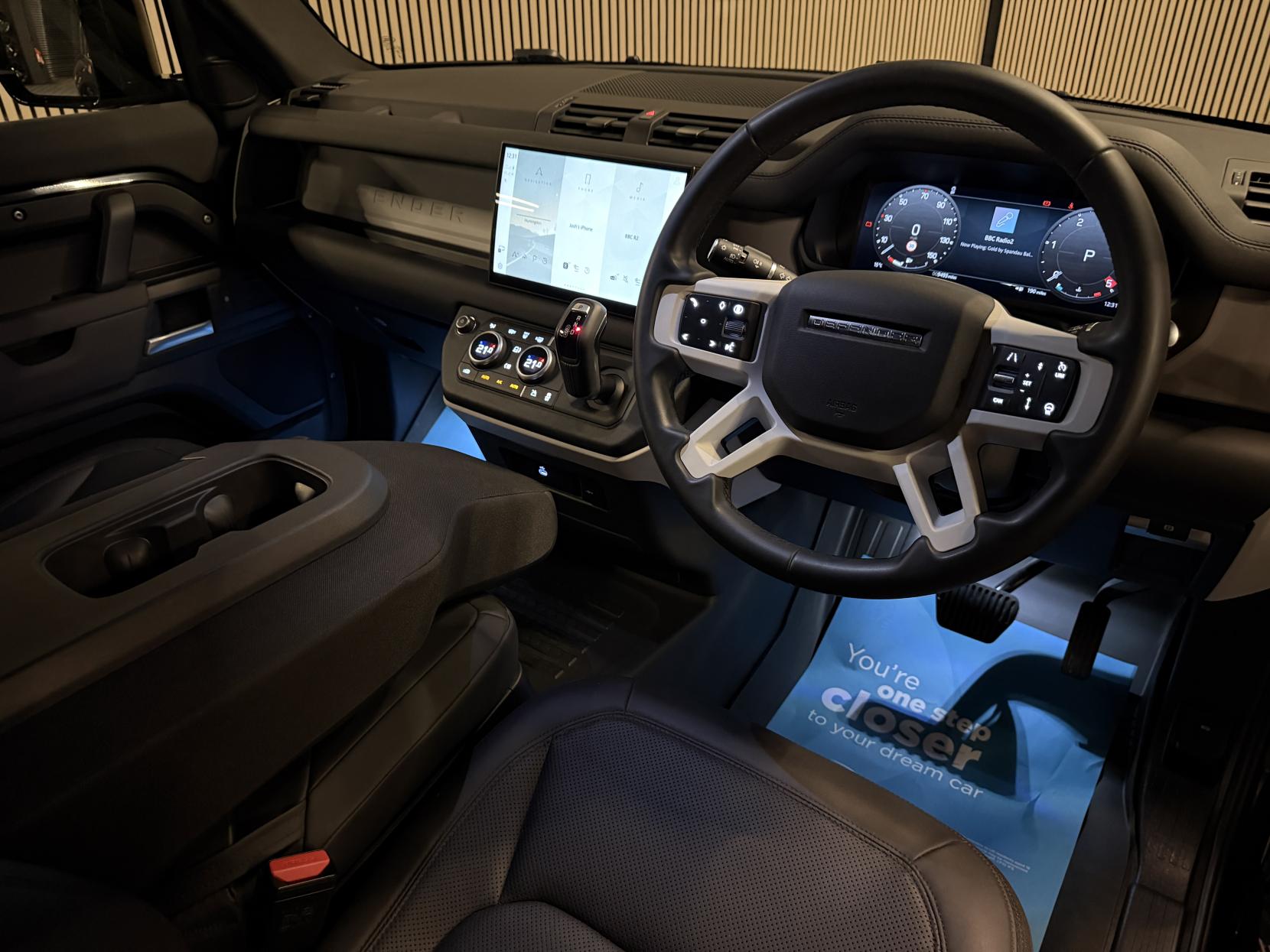 Land Rover Defender 90 3.0 D250 MHEV S Hard Top SUV 3dr Diesel Auto 4WD SWB Euro 6 (s/s) (250 ps)