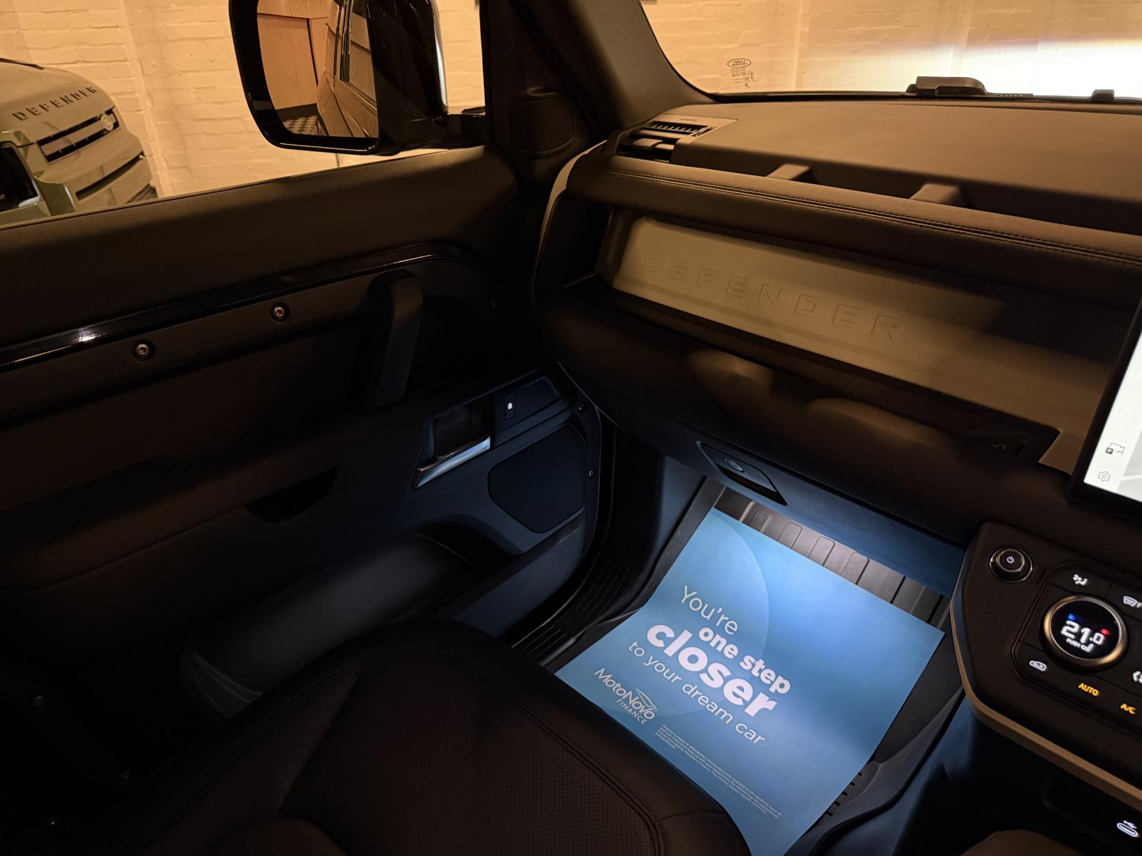 Land Rover Defender 90 3.0 D250 MHEV S Hard Top SUV 3dr Diesel Auto 4WD SWB Euro 6 (s/s) (250 ps)