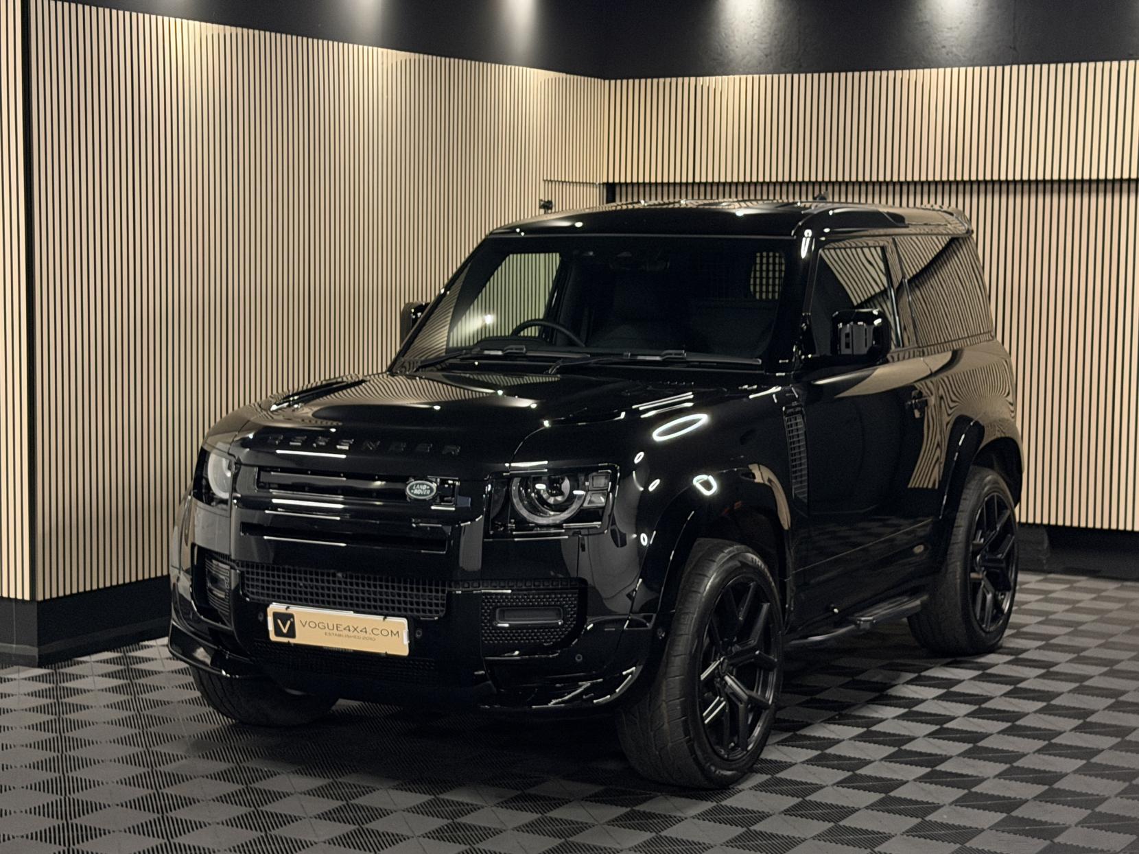 Land Rover Defender 90 3.0 D250 MHEV S Hard Top SUV 3dr Diesel Auto 4WD SWB Euro 6 (s/s) (250 ps)