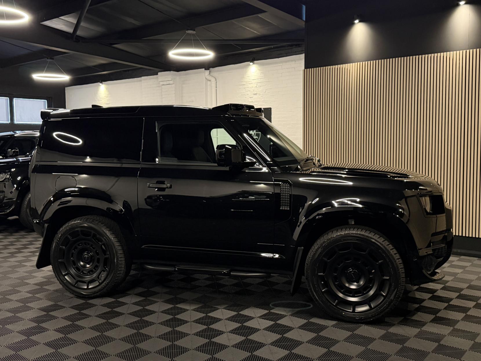 Land Rover Defender 90 3.0 D250 MHEV S Hard Top SUV 3dr Diesel Auto 4WD SWB Euro 6 (s/s) (249 ps)