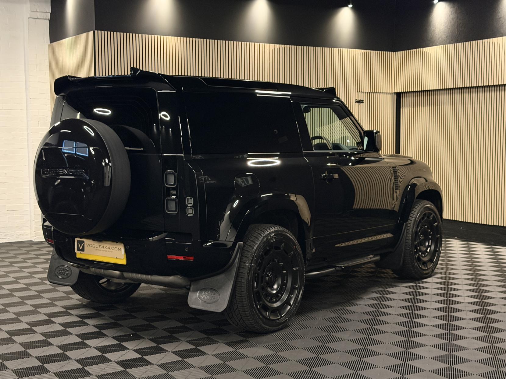 Land Rover Defender 90 3.0 D250 MHEV S Hard Top SUV 3dr Diesel Auto 4WD SWB Euro 6 (s/s) (249 ps)