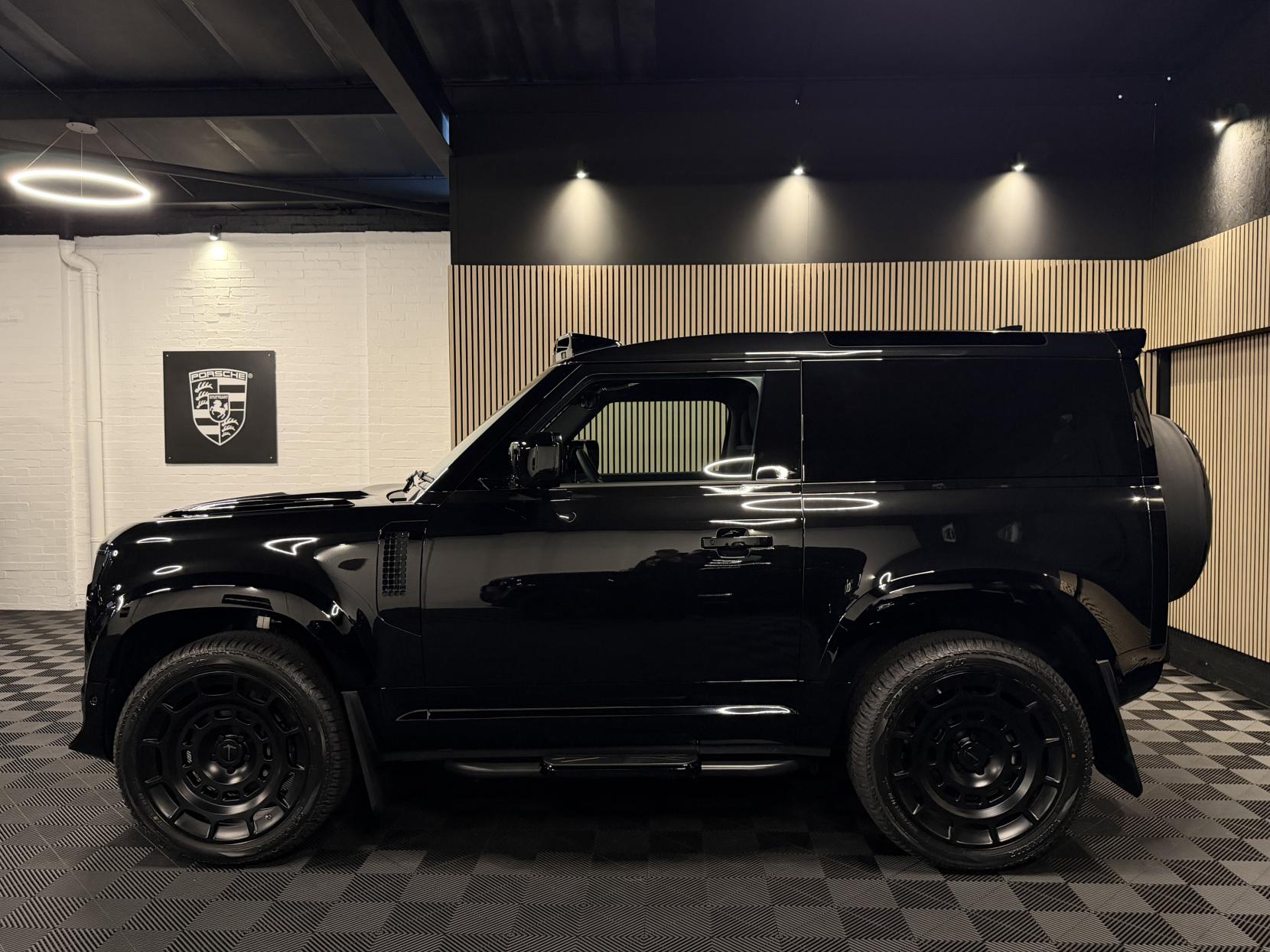 Land Rover Defender 90 3.0 D250 MHEV S Hard Top SUV 3dr Diesel Auto 4WD SWB Euro 6 (s/s) (249 ps)