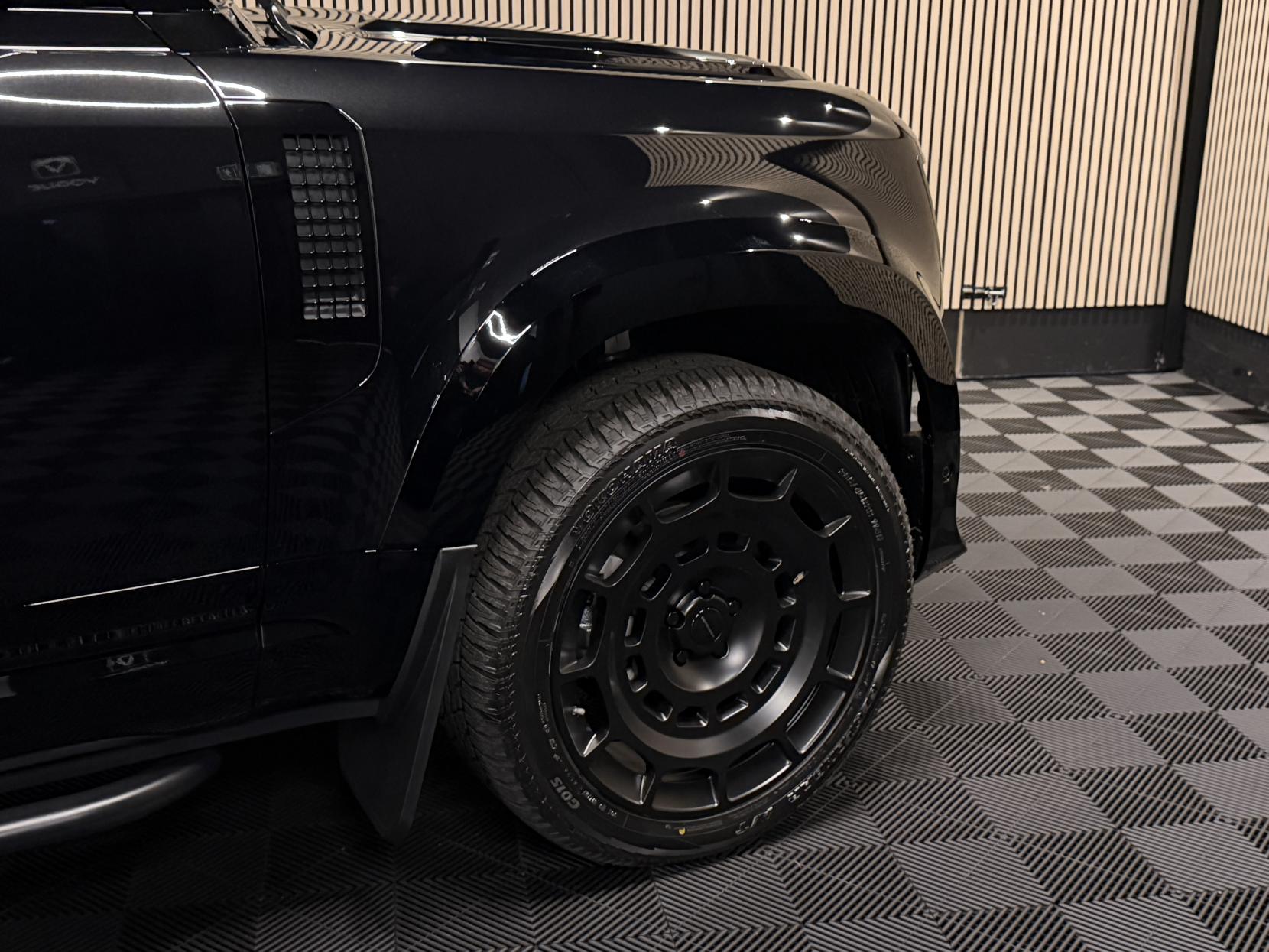 Land Rover Defender 90 3.0 D250 MHEV S Hard Top SUV 3dr Diesel Auto 4WD SWB Euro 6 (s/s) (249 ps)