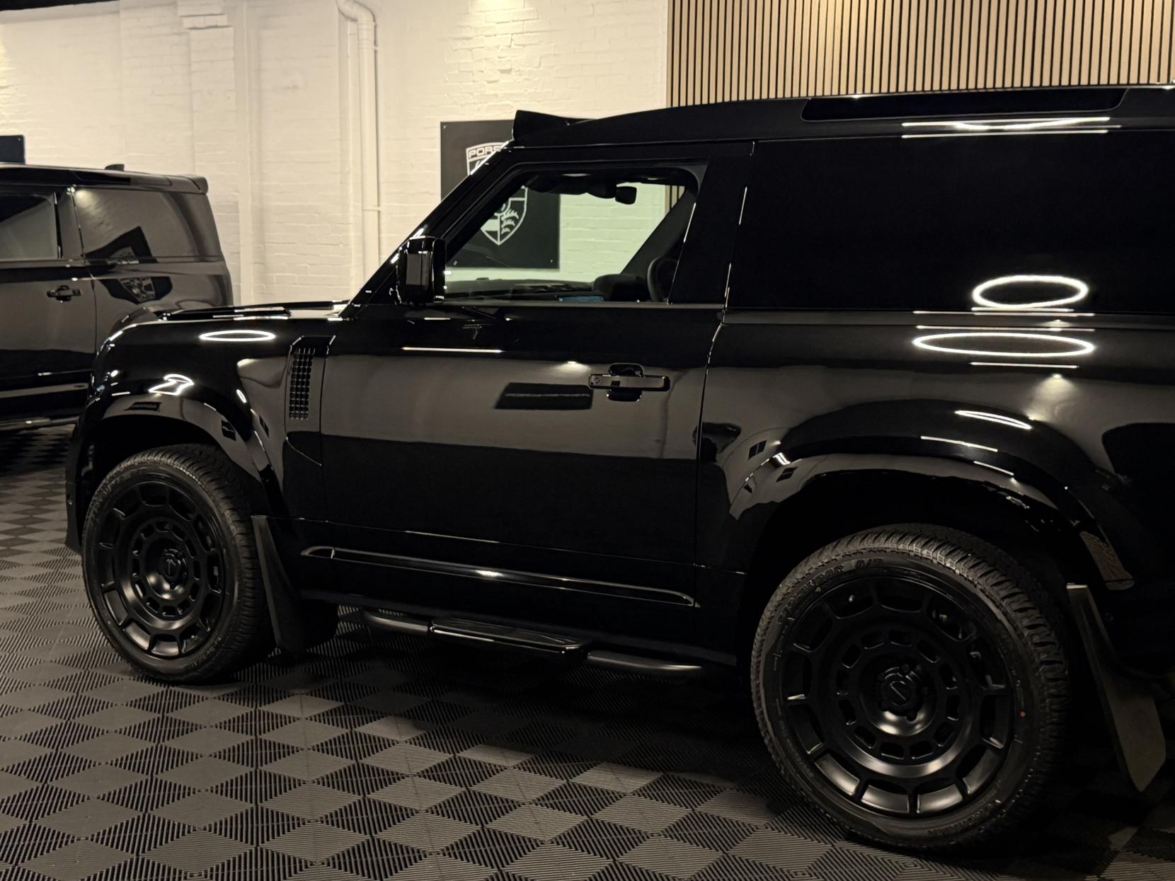 Land Rover Defender 90 3.0 D250 MHEV S Hard Top SUV 3dr Diesel Auto 4WD SWB Euro 6 (s/s) (249 ps)