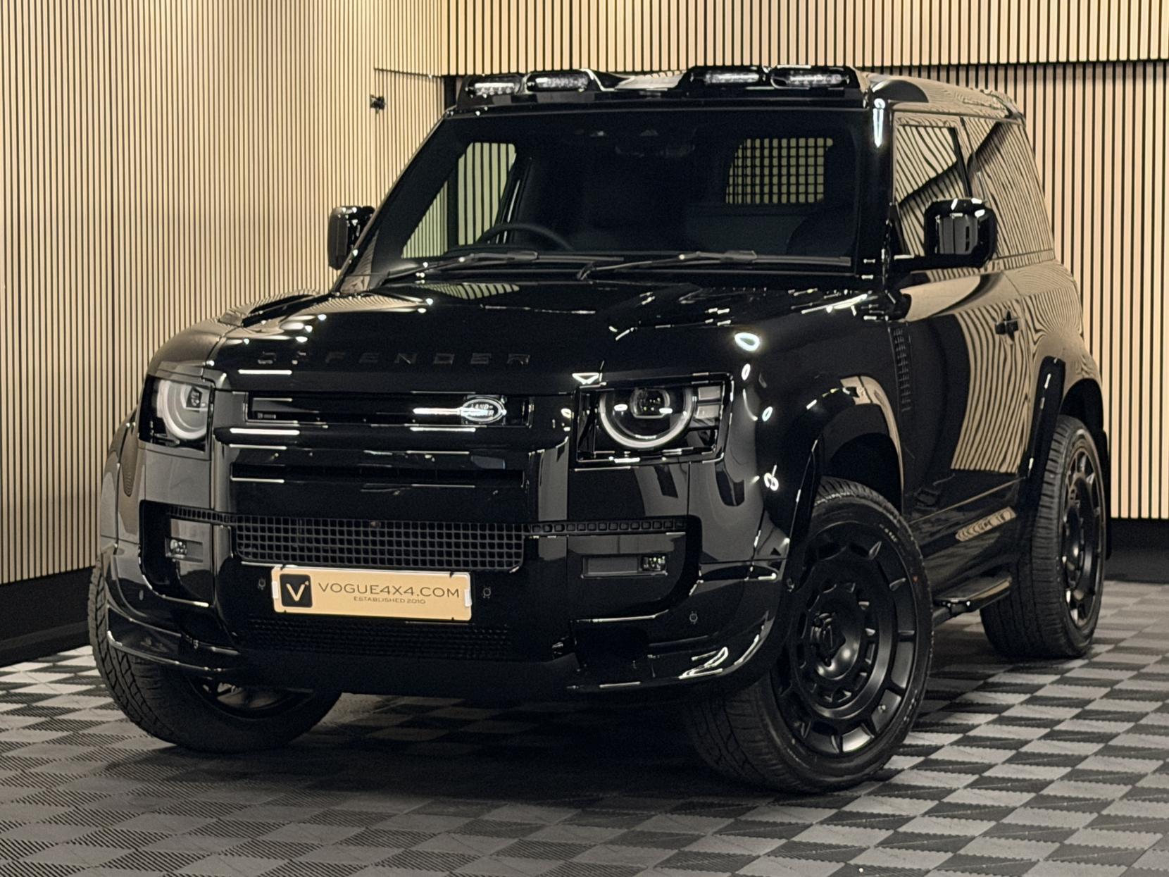 Land Rover Defender 90 3.0 D250 MHEV S Hard Top SUV 3dr Diesel Auto 4WD SWB Euro 6 (s/s) (249 ps)