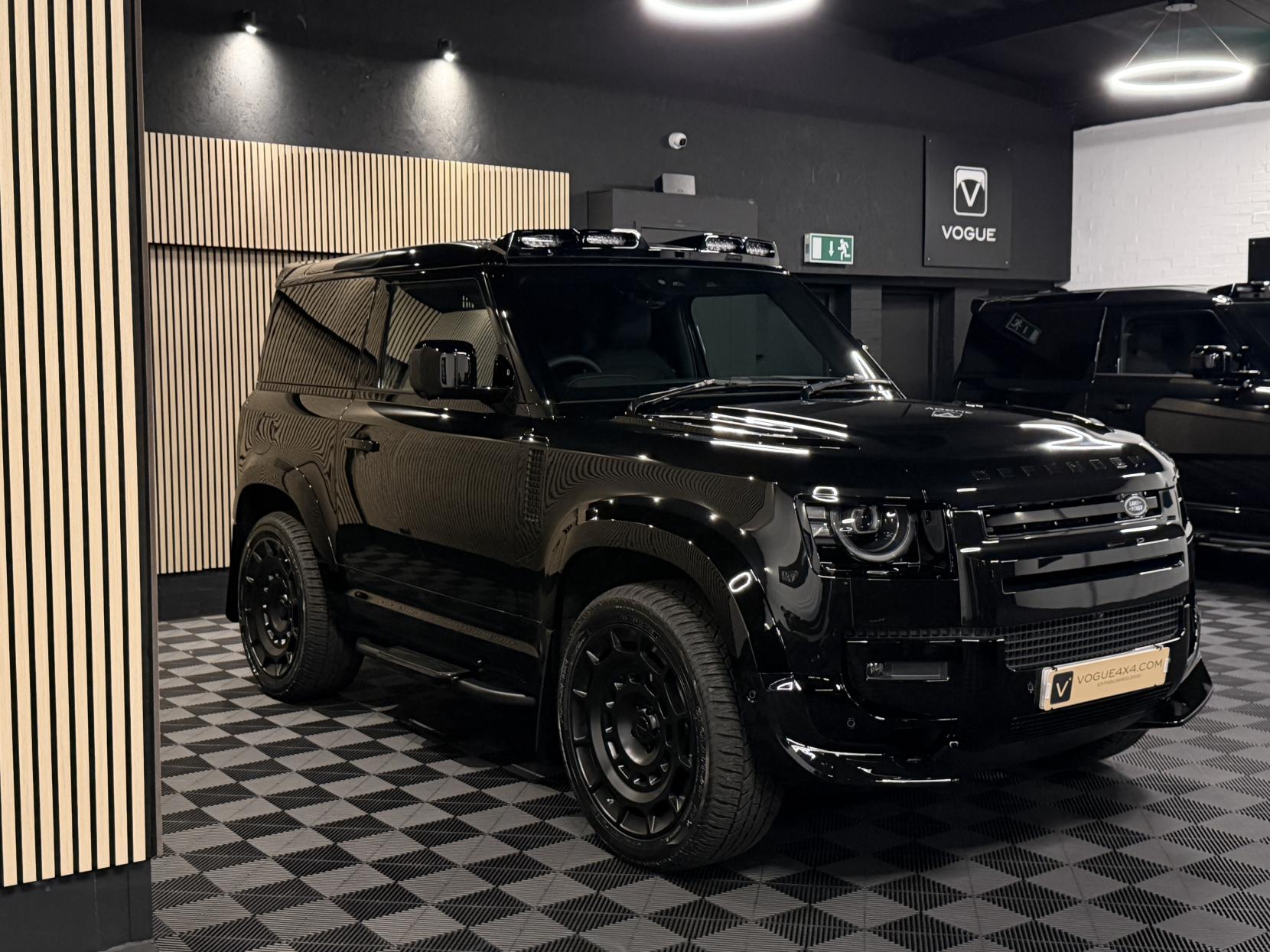 Land Rover Defender 90 3.0 D250 MHEV S Hard Top SUV 3dr Diesel Auto 4WD SWB Euro 6 (s/s) (249 ps)