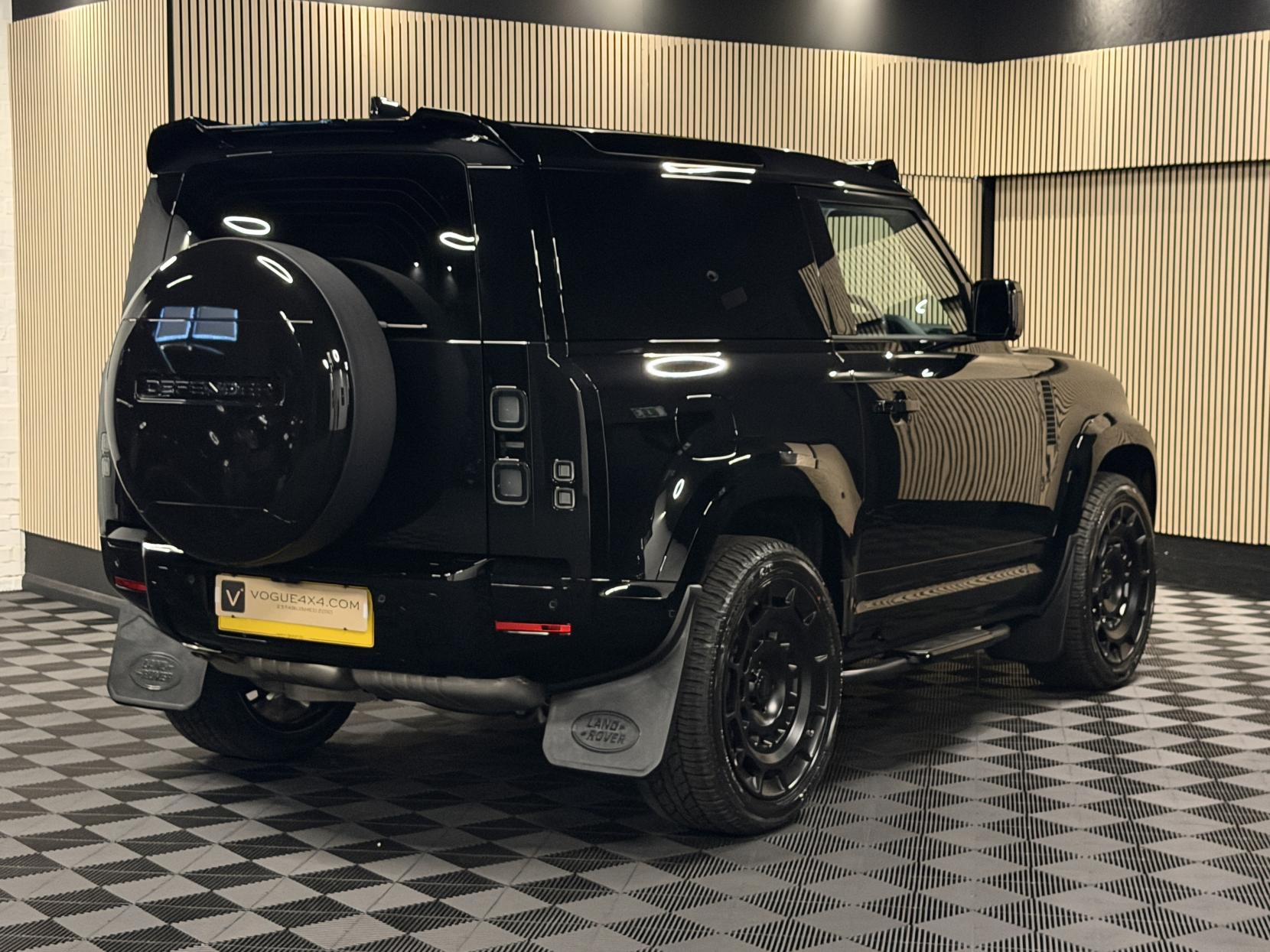 Land Rover Defender 90 3.0 D250 MHEV S Hard Top SUV 3dr Diesel Auto 4WD SWB Euro 6 (s/s) (249 ps)