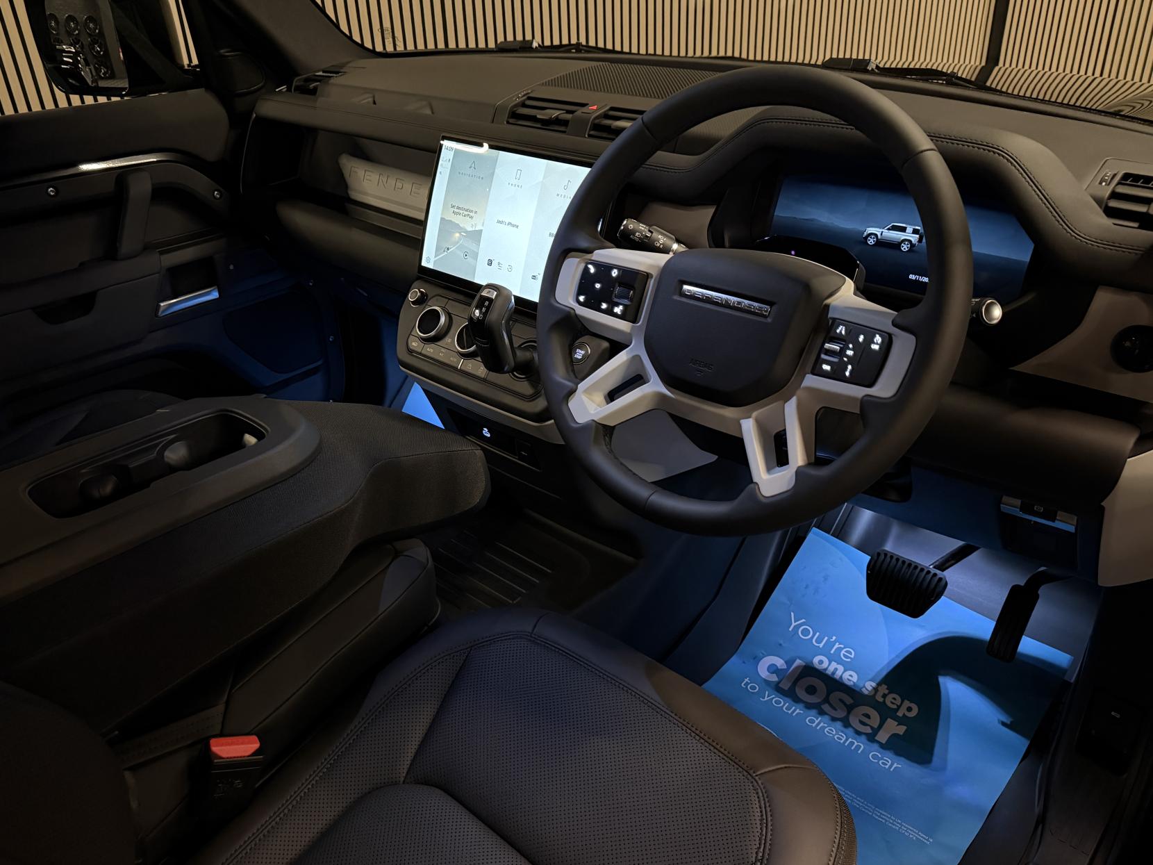 Land Rover Defender 90 3.0 D250 MHEV S Hard Top SUV 3dr Diesel Auto 4WD SWB Euro 6 (s/s) (249 ps)